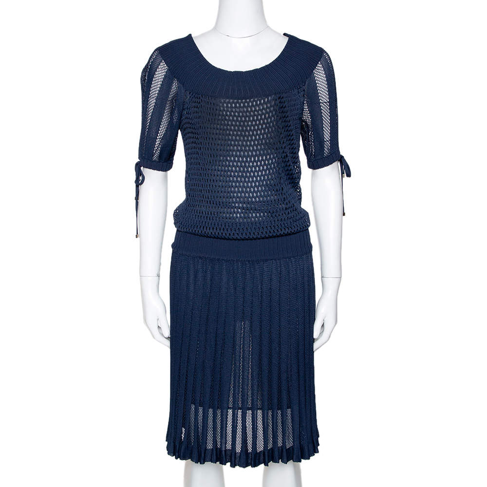 فستان غوتشي متوسط الطول بطيات تريكو مخرم أزرق كحلي مقاس صغير جداً (اكس سمول)