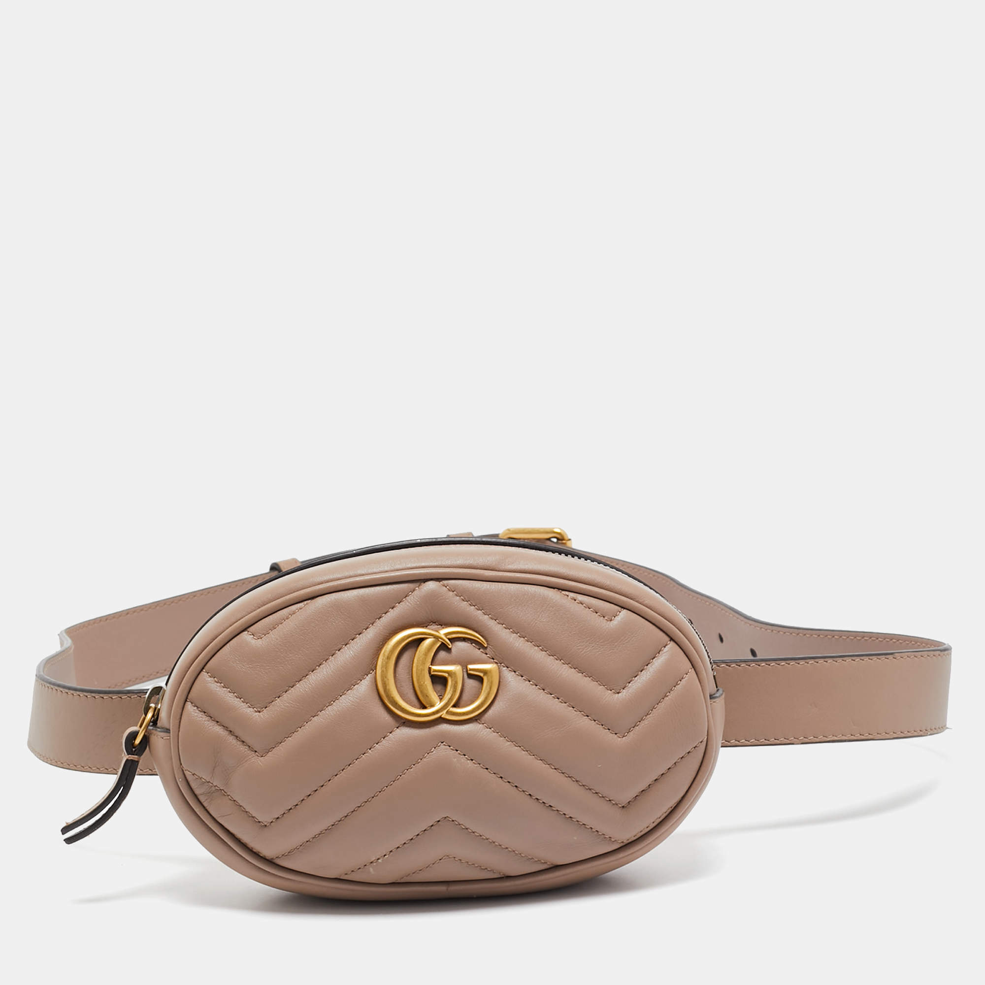 Pre Owned Gucci Beige Matelassé Leather Mini GG Marmont Belt Bag