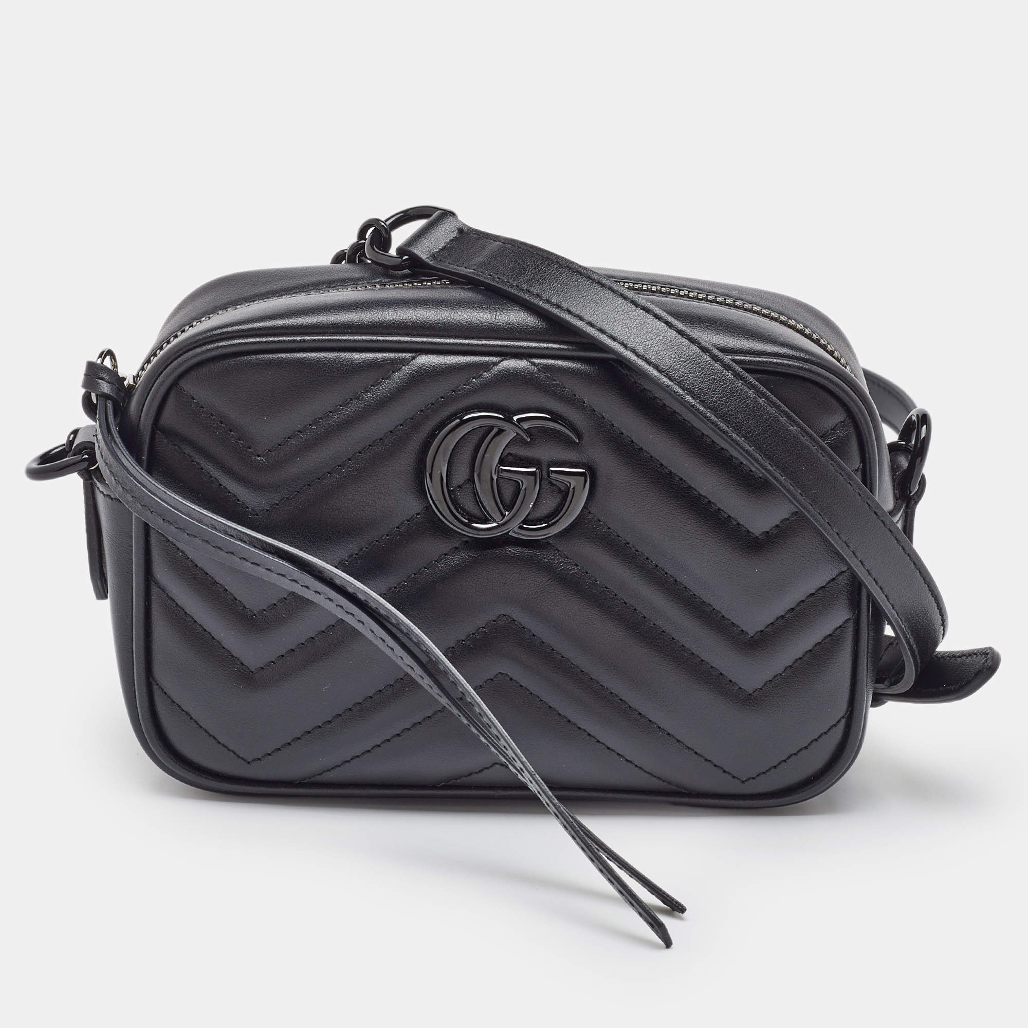 Pre Owned Gucci Black Matelasse Leather Mini GG Marmont Shoulder Bag