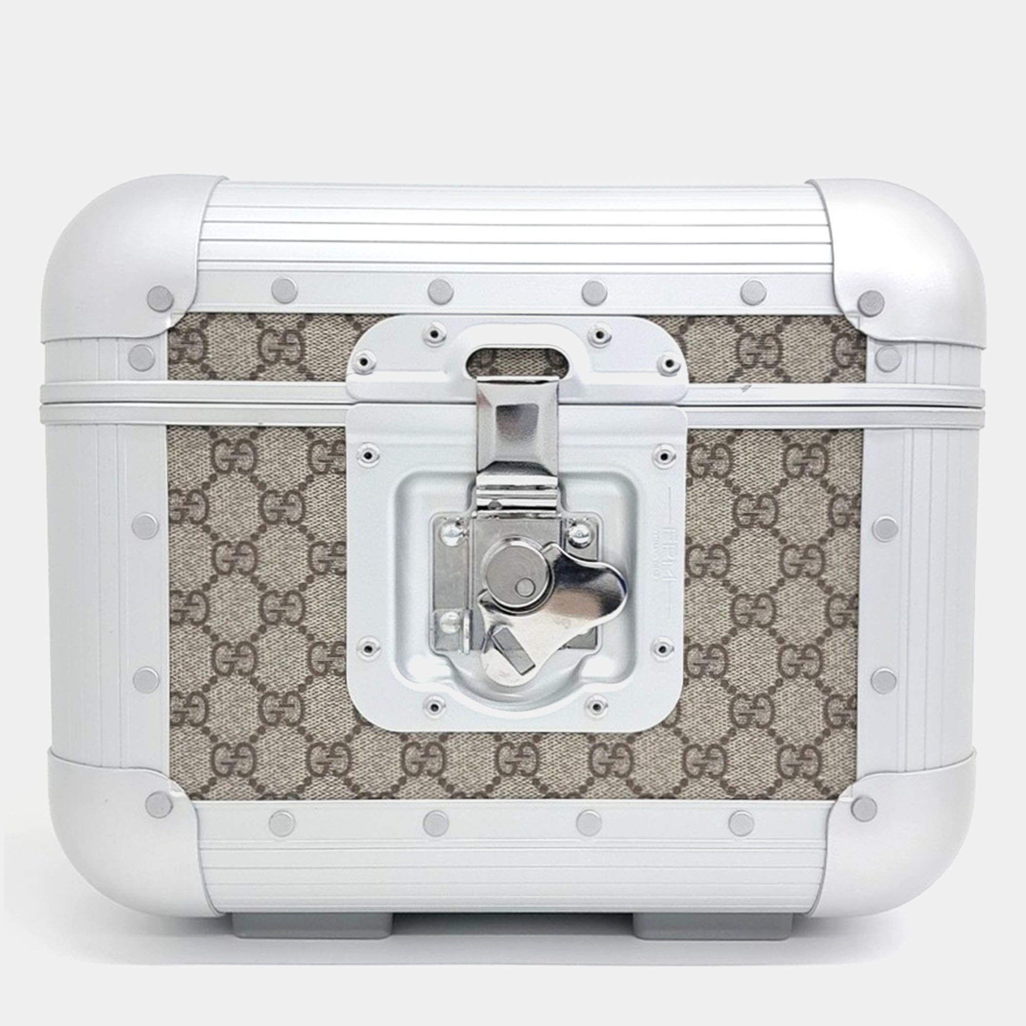 Pre Owned Gucci Beige Coated Canvas XFPM Beauty Case