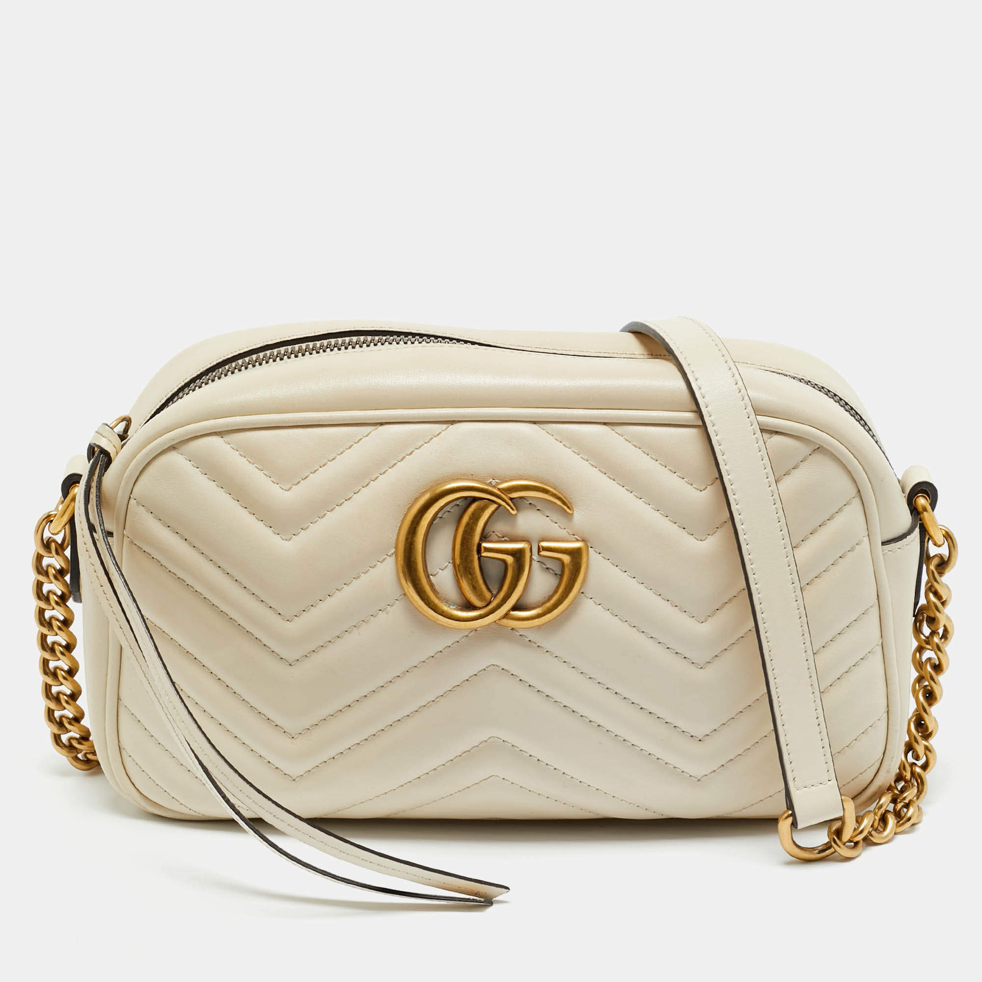 Pre Owned Gucci White Matelassé Chevron Leather GG Marmont Small Camera Bag