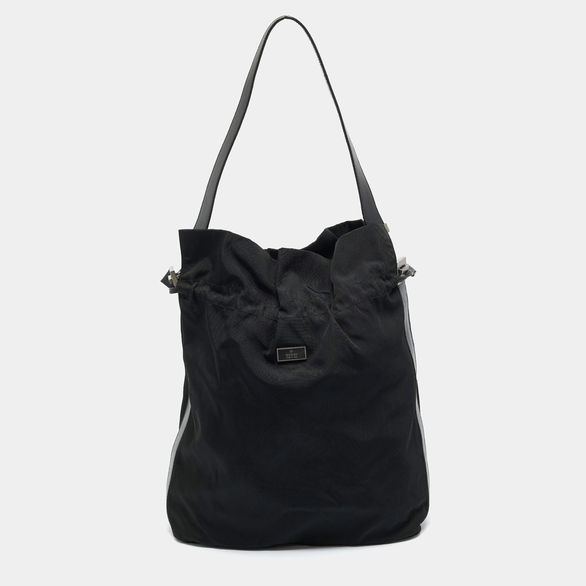Pre Owned Gucci Black Leather and Nylon Drawstring Bucket Bag