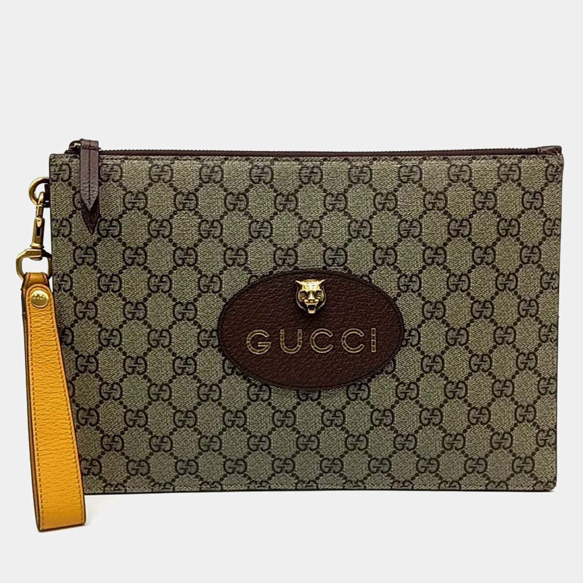 Pre Owned حقيبة كلتش غوتشي GG سوبريم قماش مطلي بيج/بني