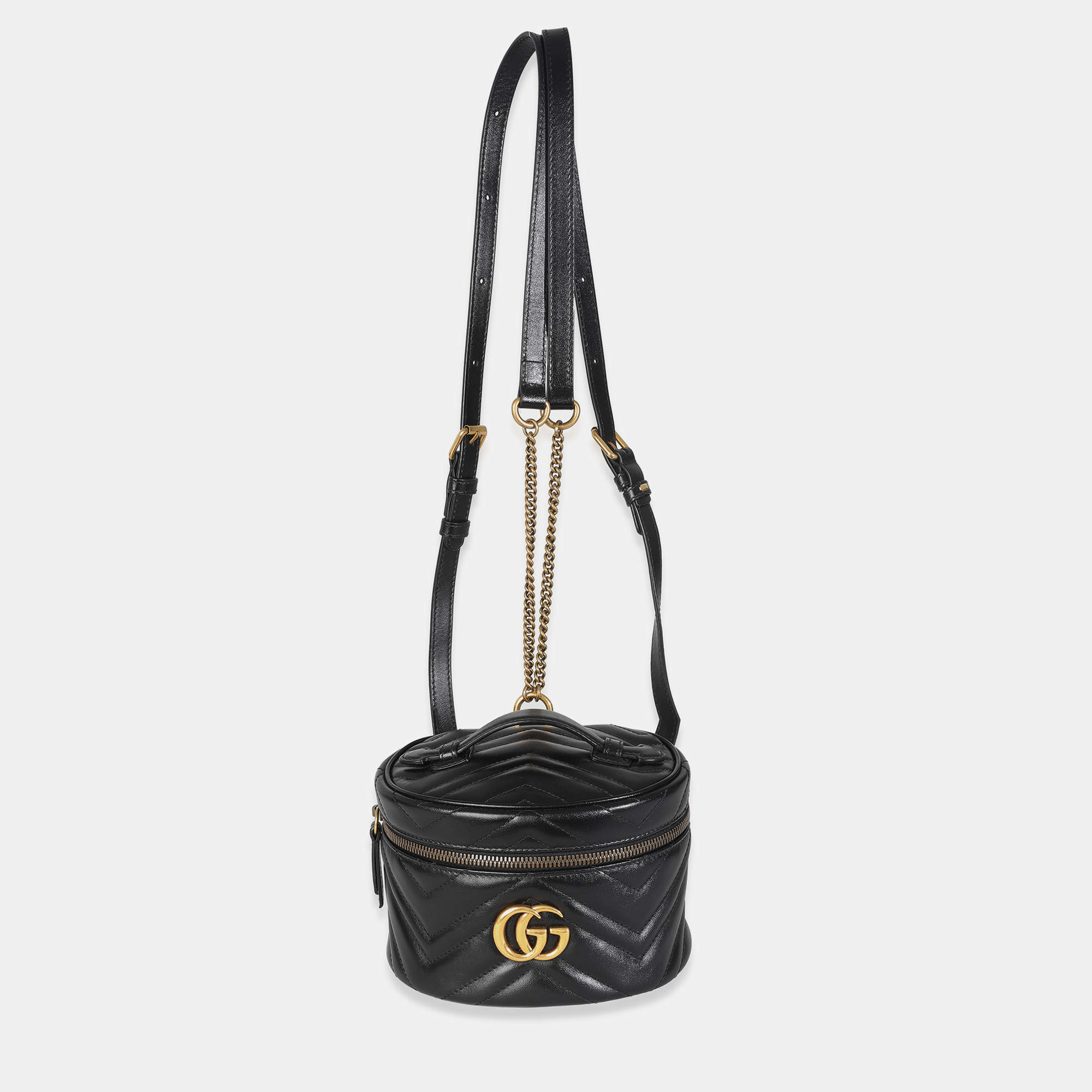 مملوكة مسبقًا Gucci Black Calfskin Matelasse Mini GG Marmont Round Backpack