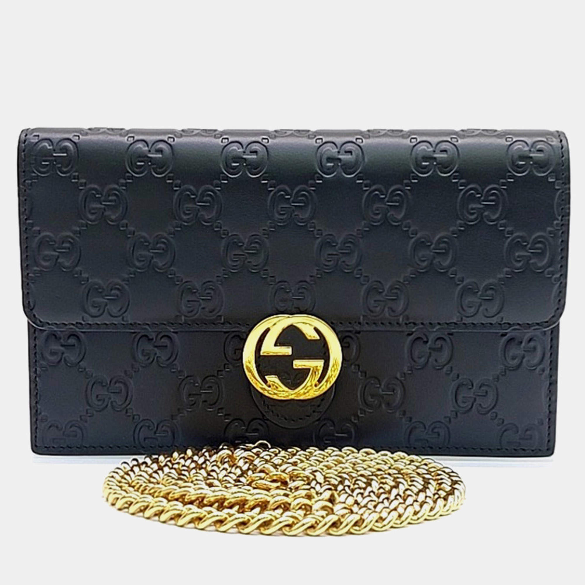 مملوكة مسبقًا Gucci Black Leather Signature Chain Wallet and Crossbody Bag