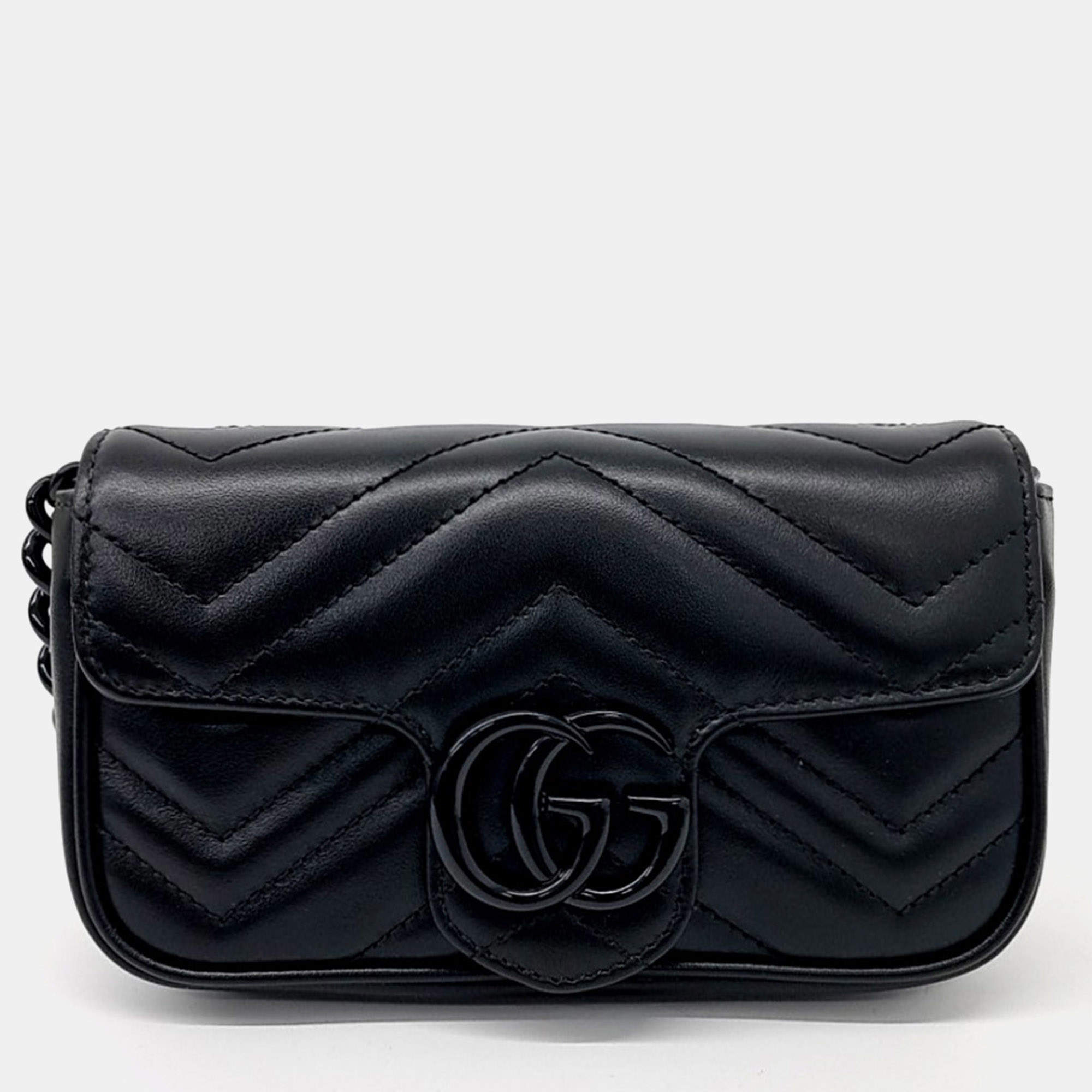 Pre Owned Gucci Black Leather GG Marmont Belt Bag (699757)
