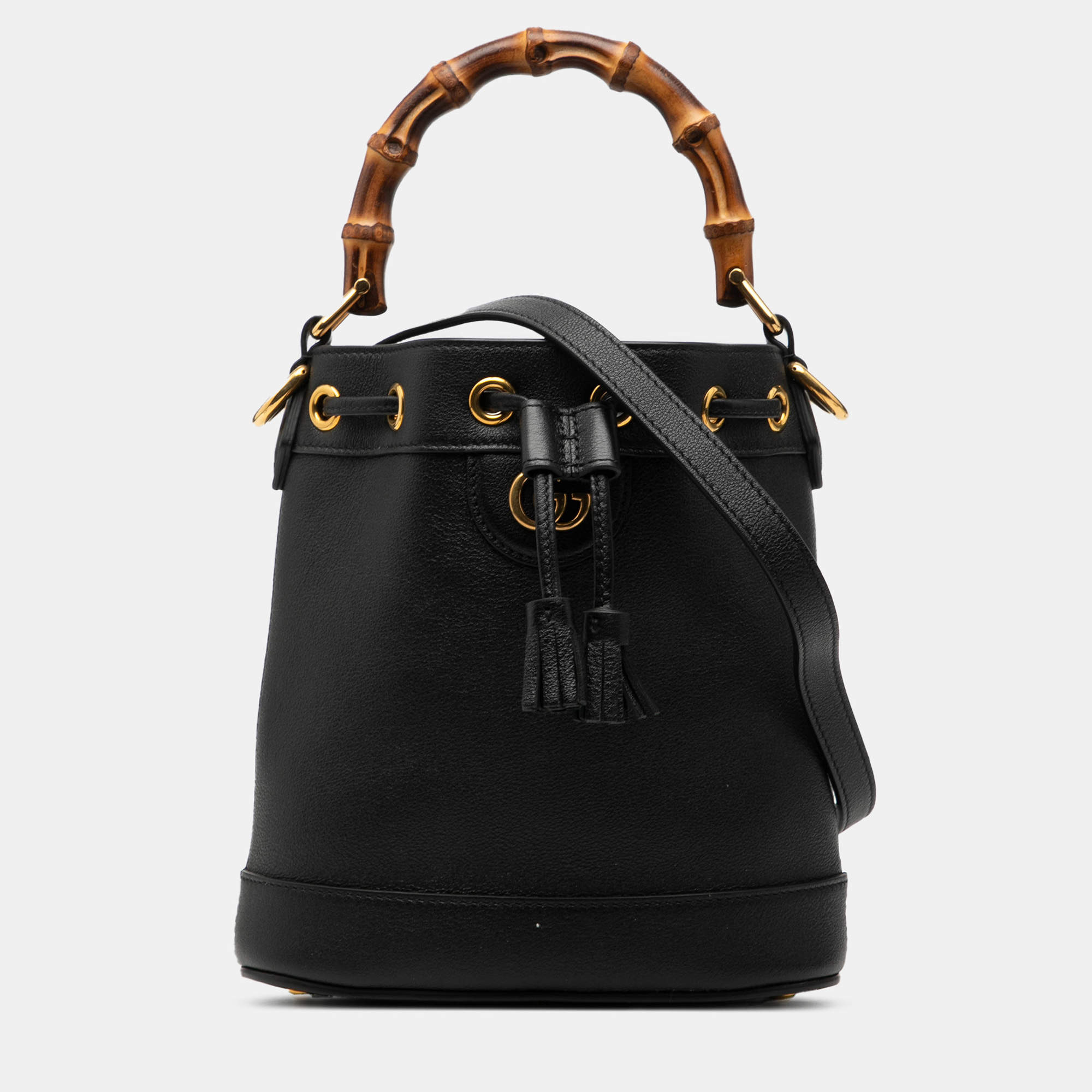 مملوكة مسبقًا Gucci Black Mini Calfskin Bamboo Diana Bucket Bag
