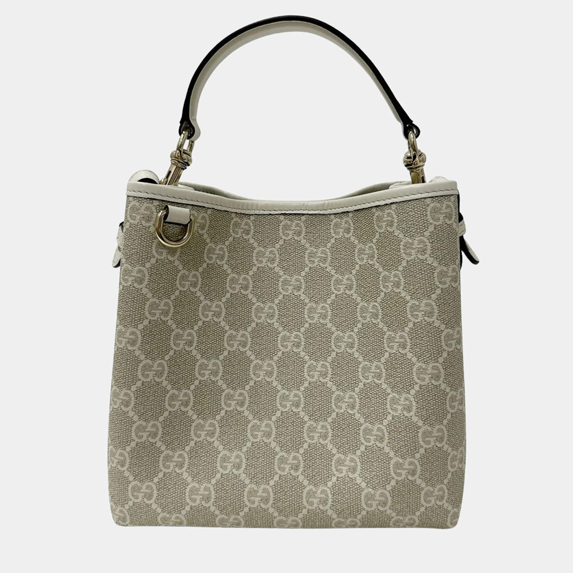 Pre Owned Gucci Gg Emblem Small Bucket Bag White Leather