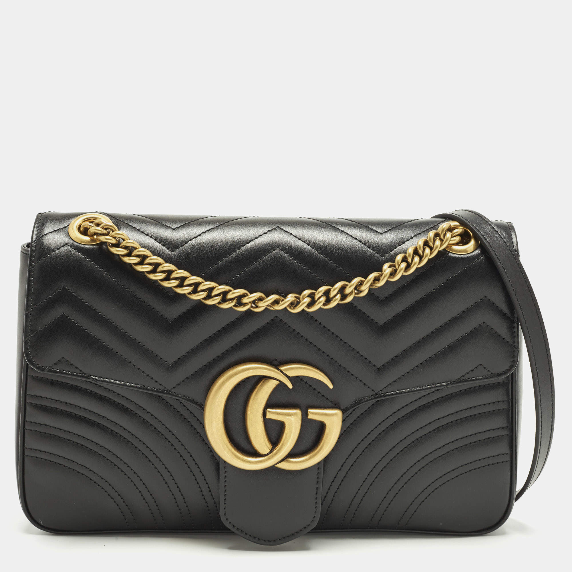Pre Owned Gucci GG Marmont Medium Black Matelassé Leather Shoulder Bag