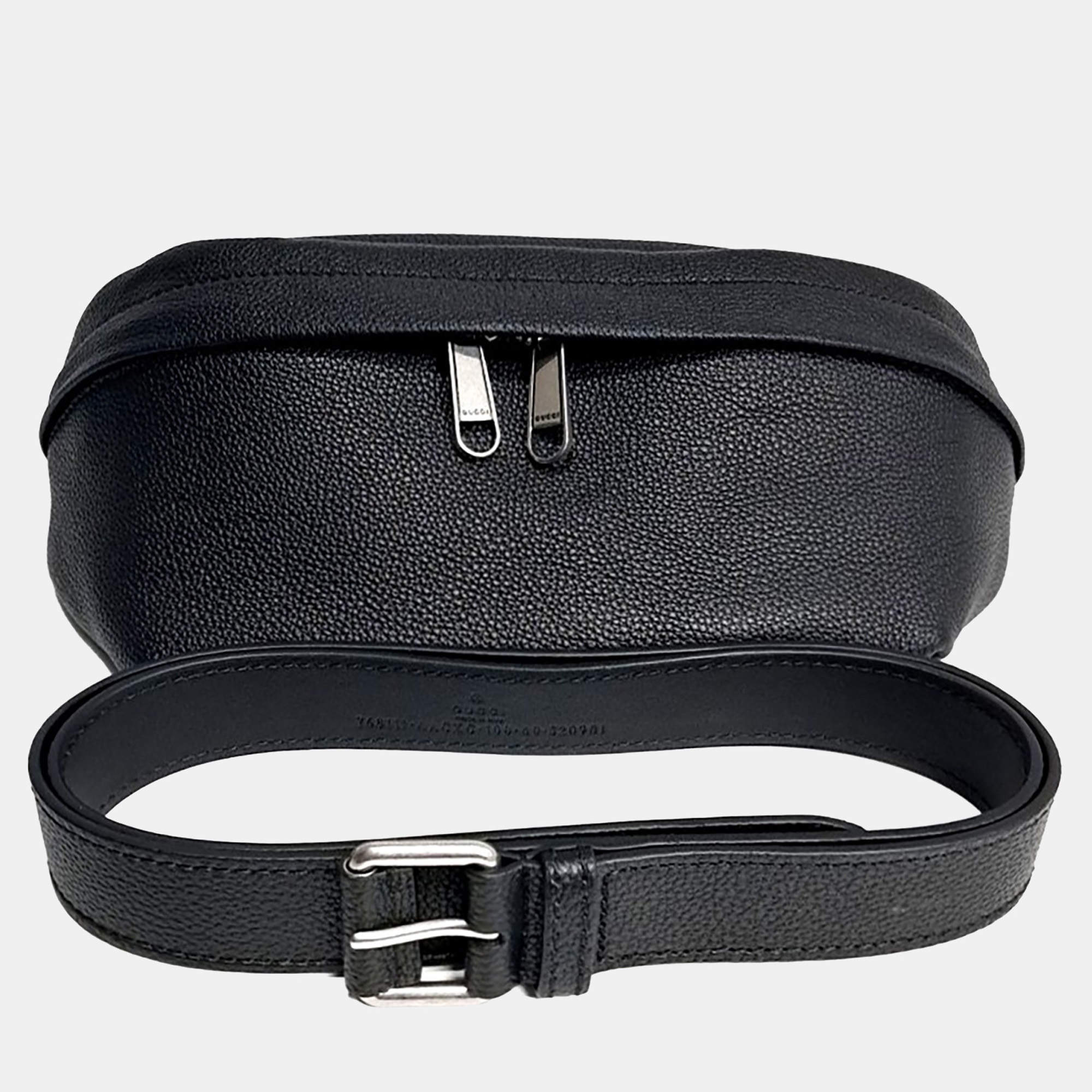 Pre Owned Gucci Black Leather Hip Sack