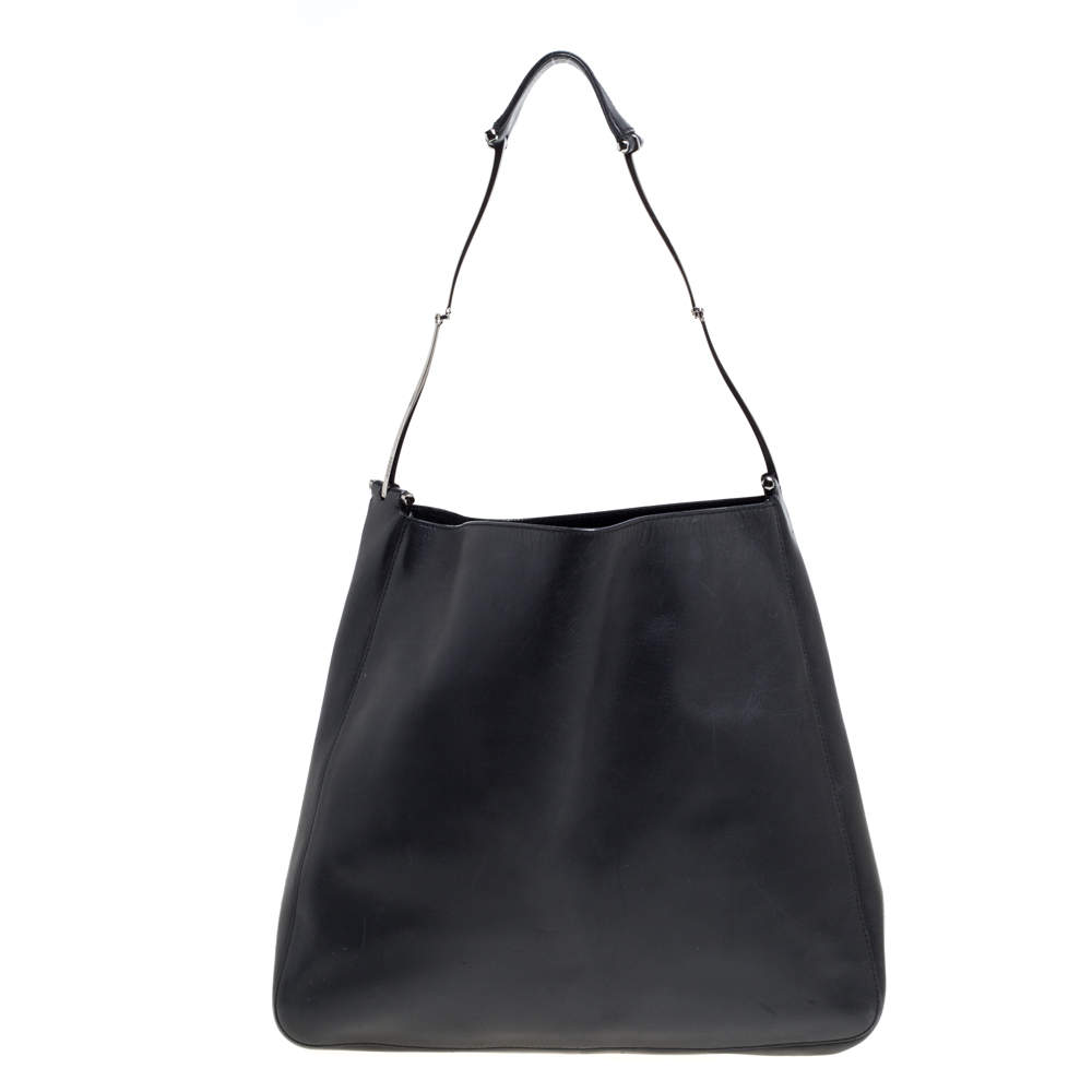 Pre Owned Gucci Black Leather Vintage Metal Handle Shoulder Bag