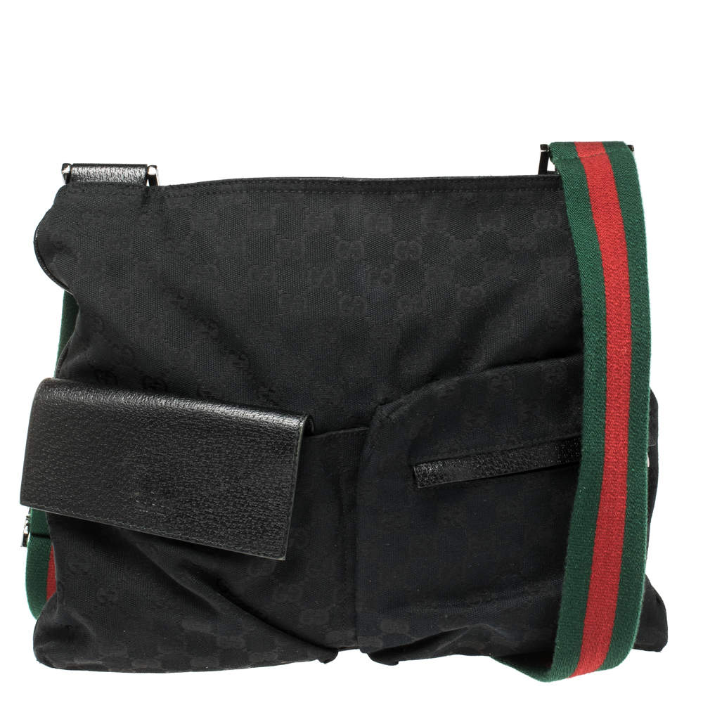 Pre Owned Gucci Black GG Canvas Web Messenger Bag