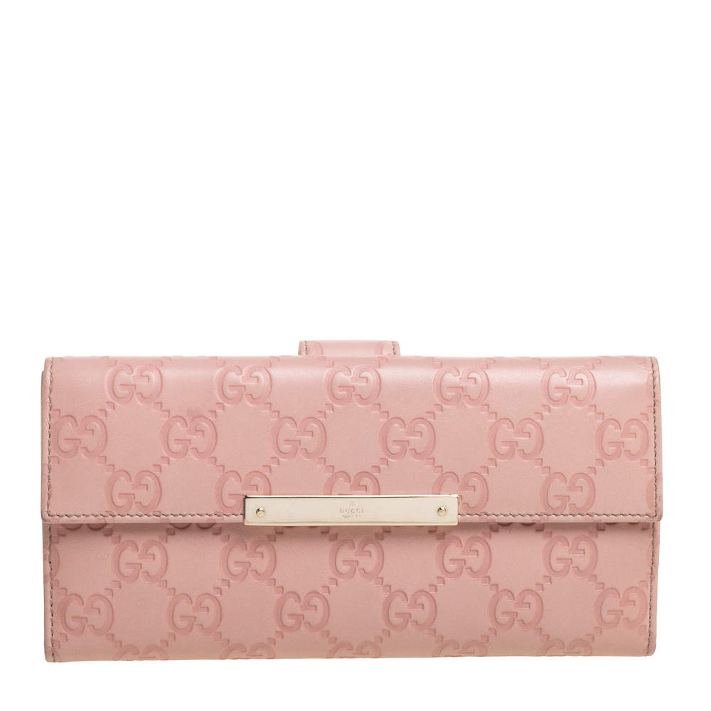 مملوكة مسبقًا Gucci Light Pink Guccissima Leather Metal Plate Flap Continental Wallet