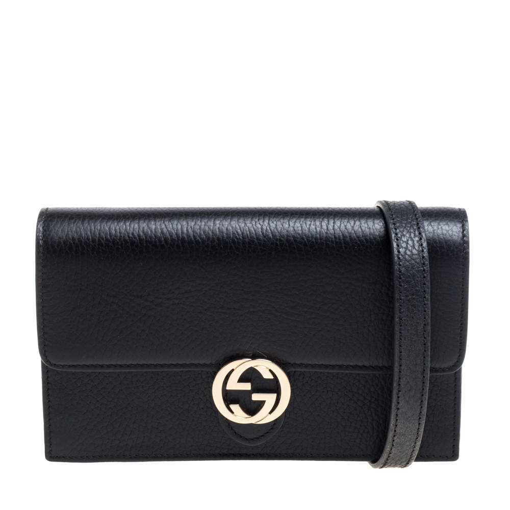 مملوكة مسبقًا Gucci Black Leather Interlocking G Wallet on Chain