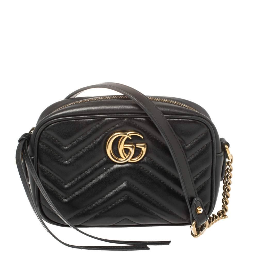 مملوكة مسبقًا Gucci Black Matelassé Leather Small GG Marmont Camera Crossbody Bag