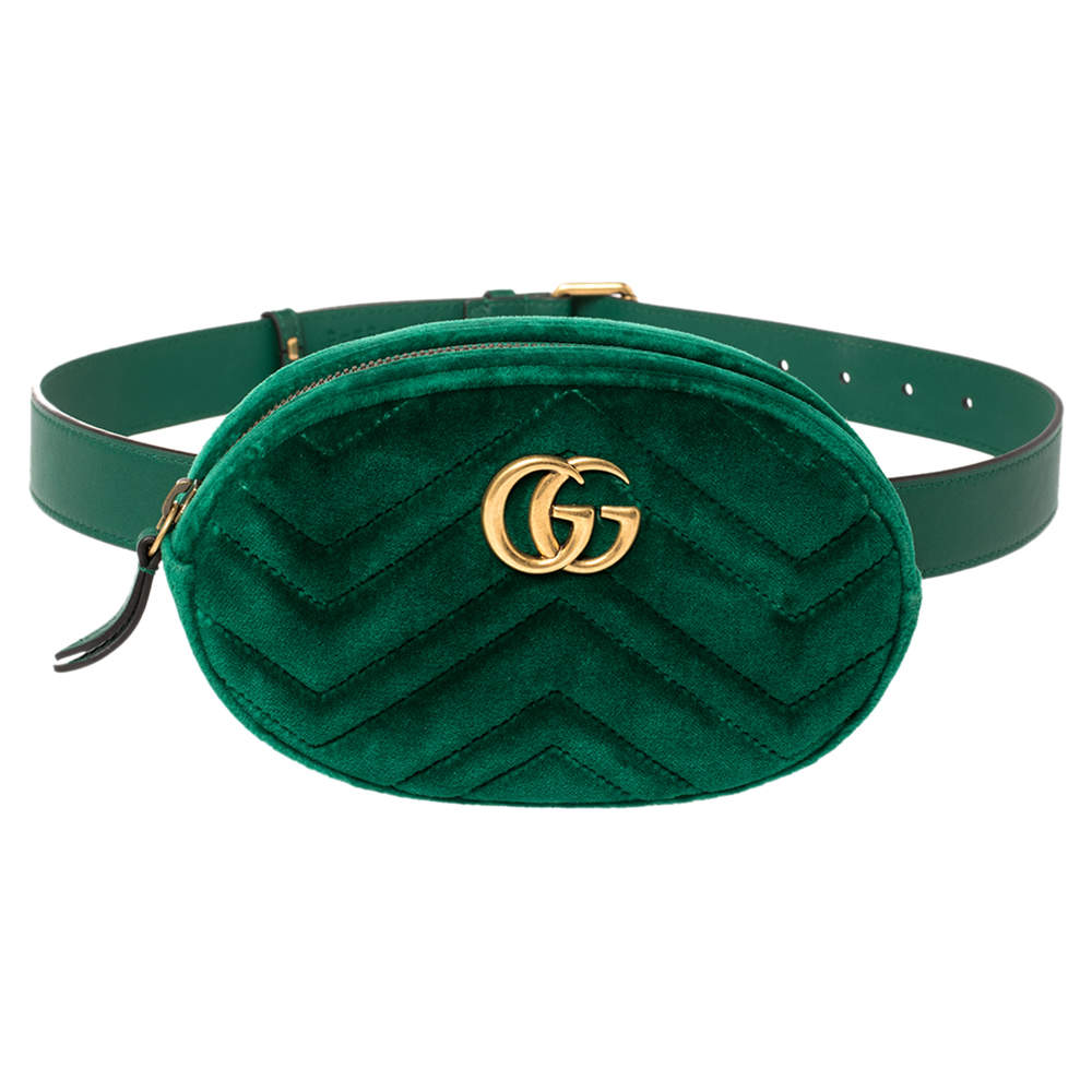 مملوكة مسبقًا حقيبة خصر غوتشي GG مارمونت قطيفة ماتيلاس أخضر