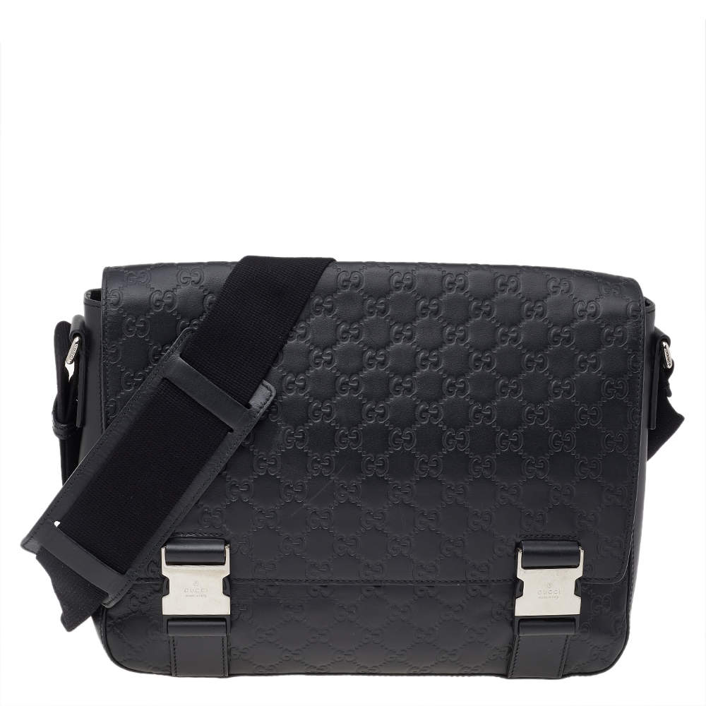 Pre Owned Gucci Black Signature Leather Flap Messenger Bag