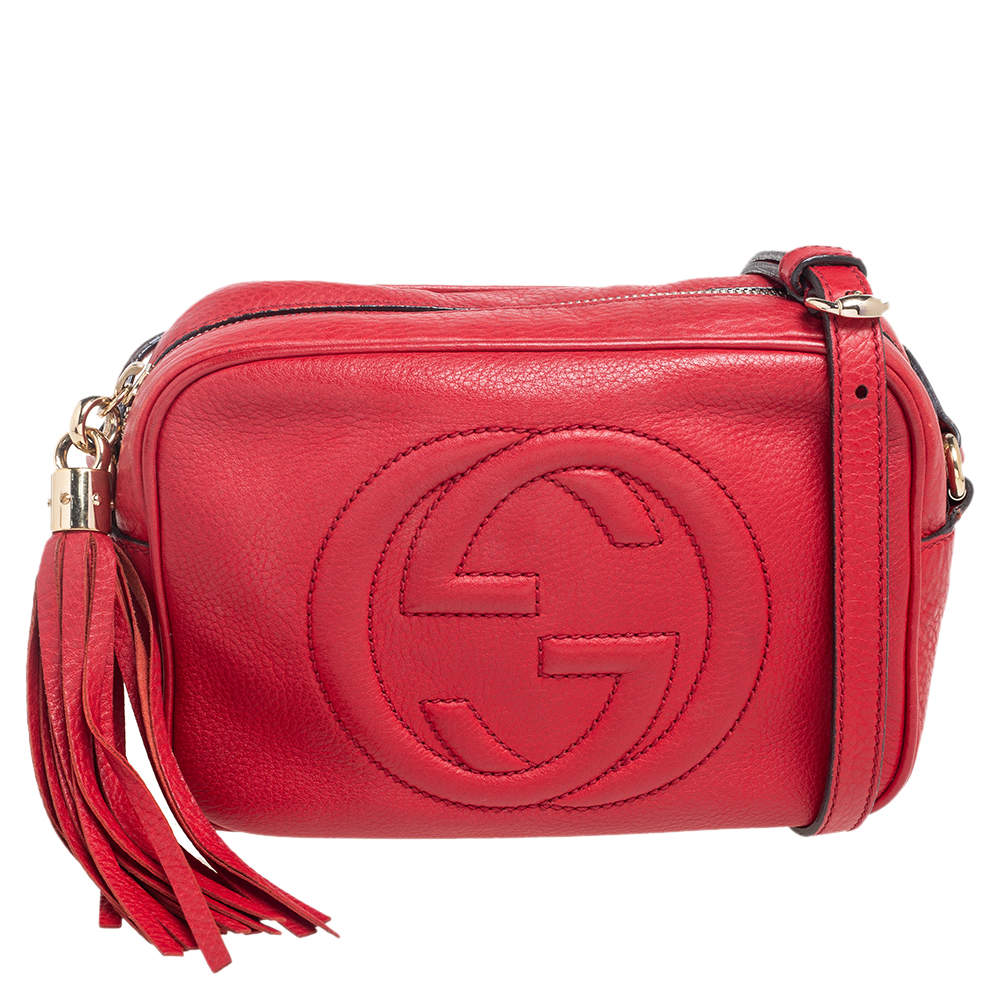 مملوكة مسبقًا حقيبة كتف غوتشي سوهو ديسكو صغيرة جلد لامع أرجوانية