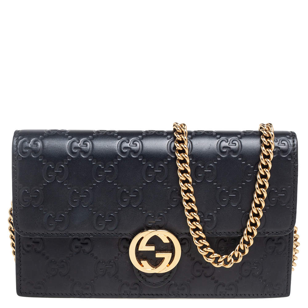 مملوكة مسبقًا Gucci Black Guccissima Leather GG Wallet On Chain