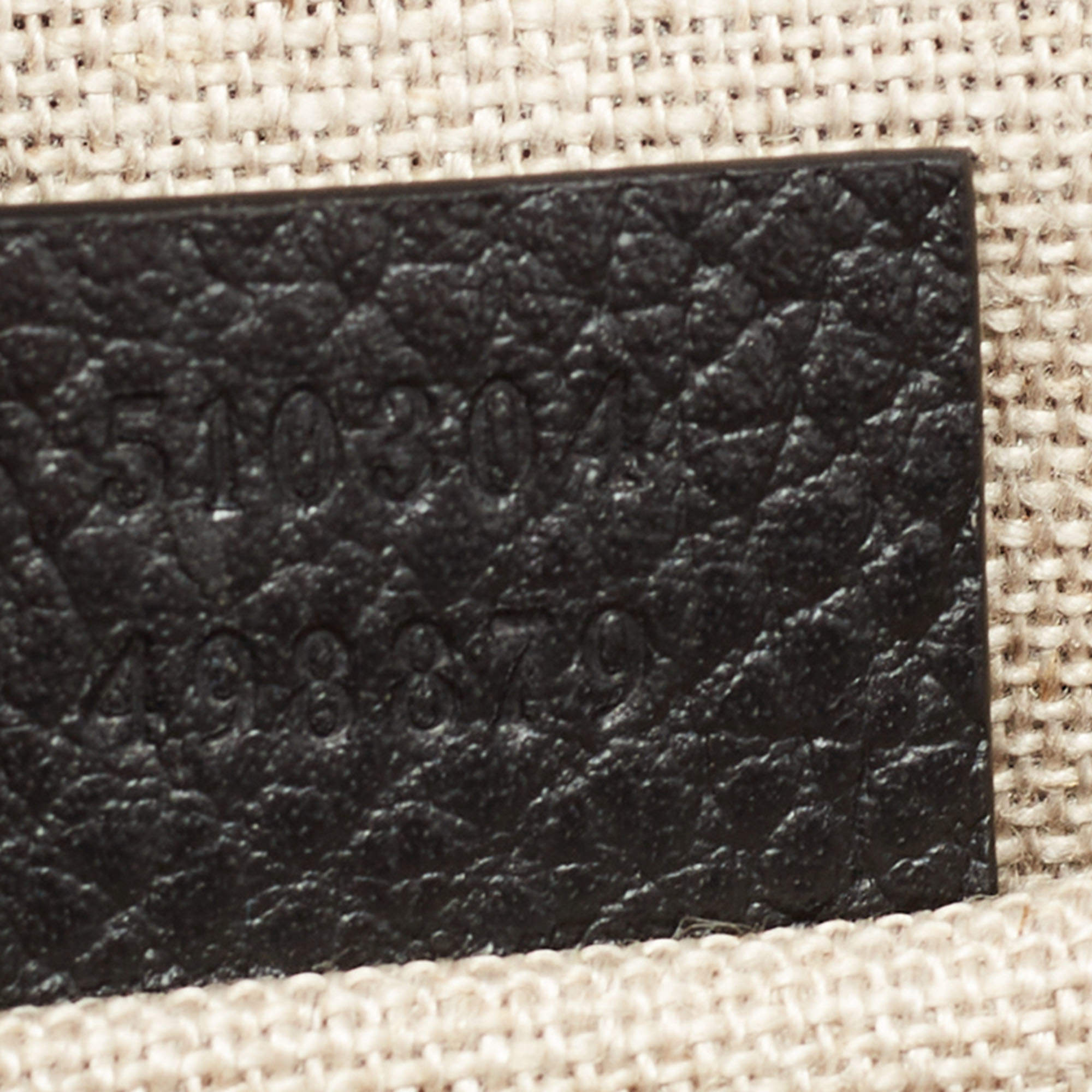 Interlocking leather crossbody bag Gucci Black in Leather - 27807730
