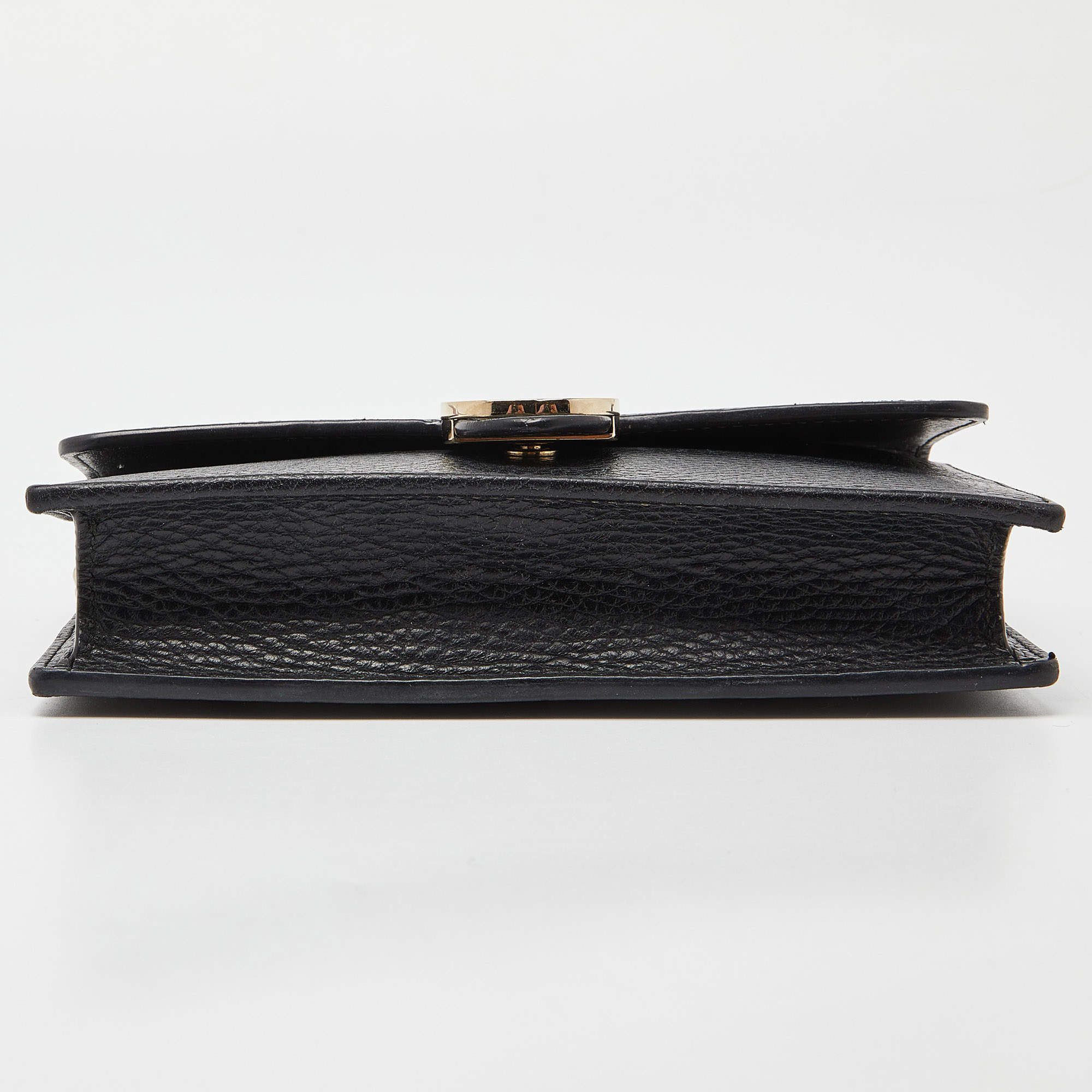 Gucci Leather Interlocking G Wallet on Chain – Bluefly