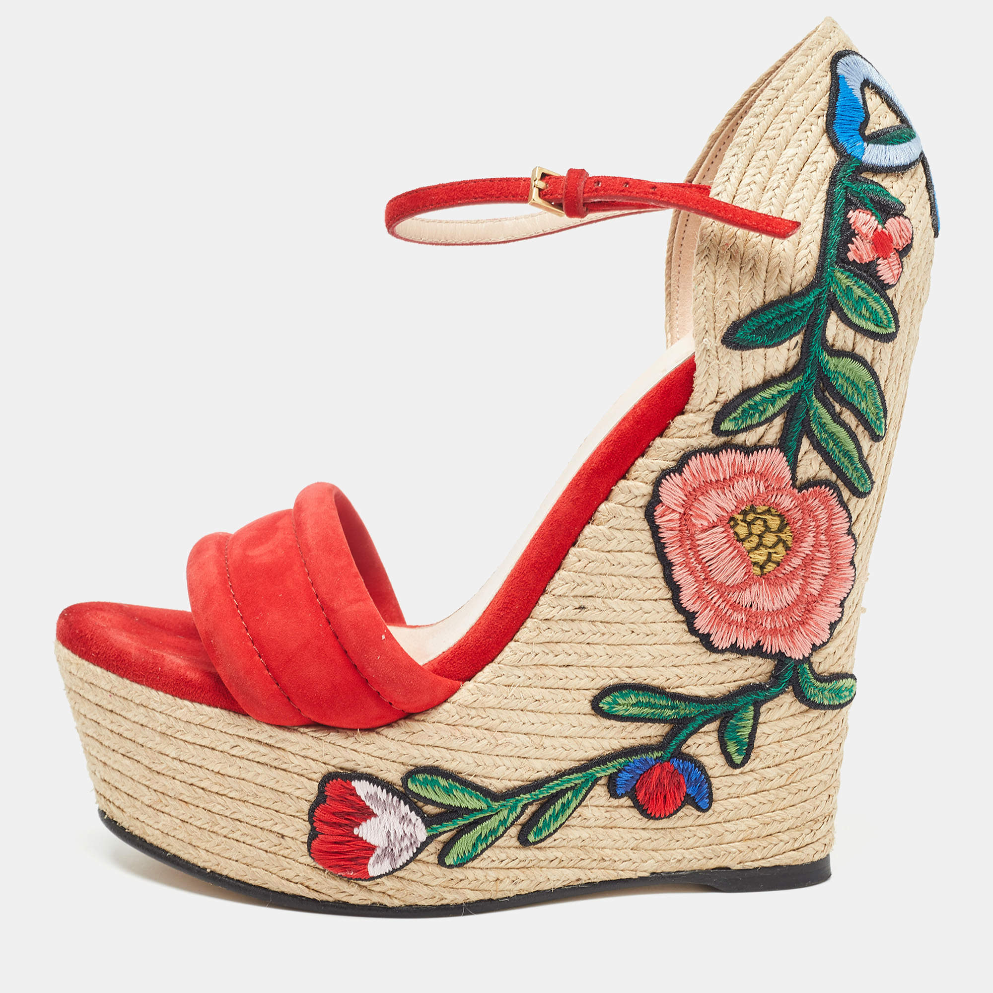 مملوكة مسبقًا Gucci Red/Beige Suede Floral Embroidered Espadrille Wedge Platform Ankle Strap Sandals Size 37.5