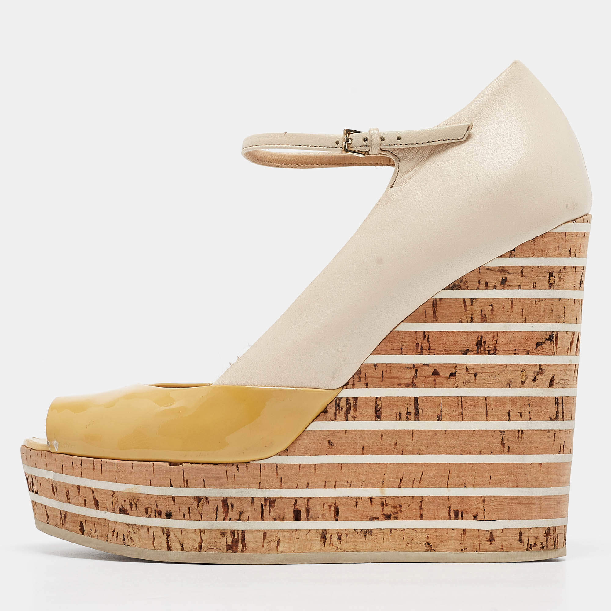 Gucci Beige/Yellow Patent And Leather Cork Wedge Pumps Size 39