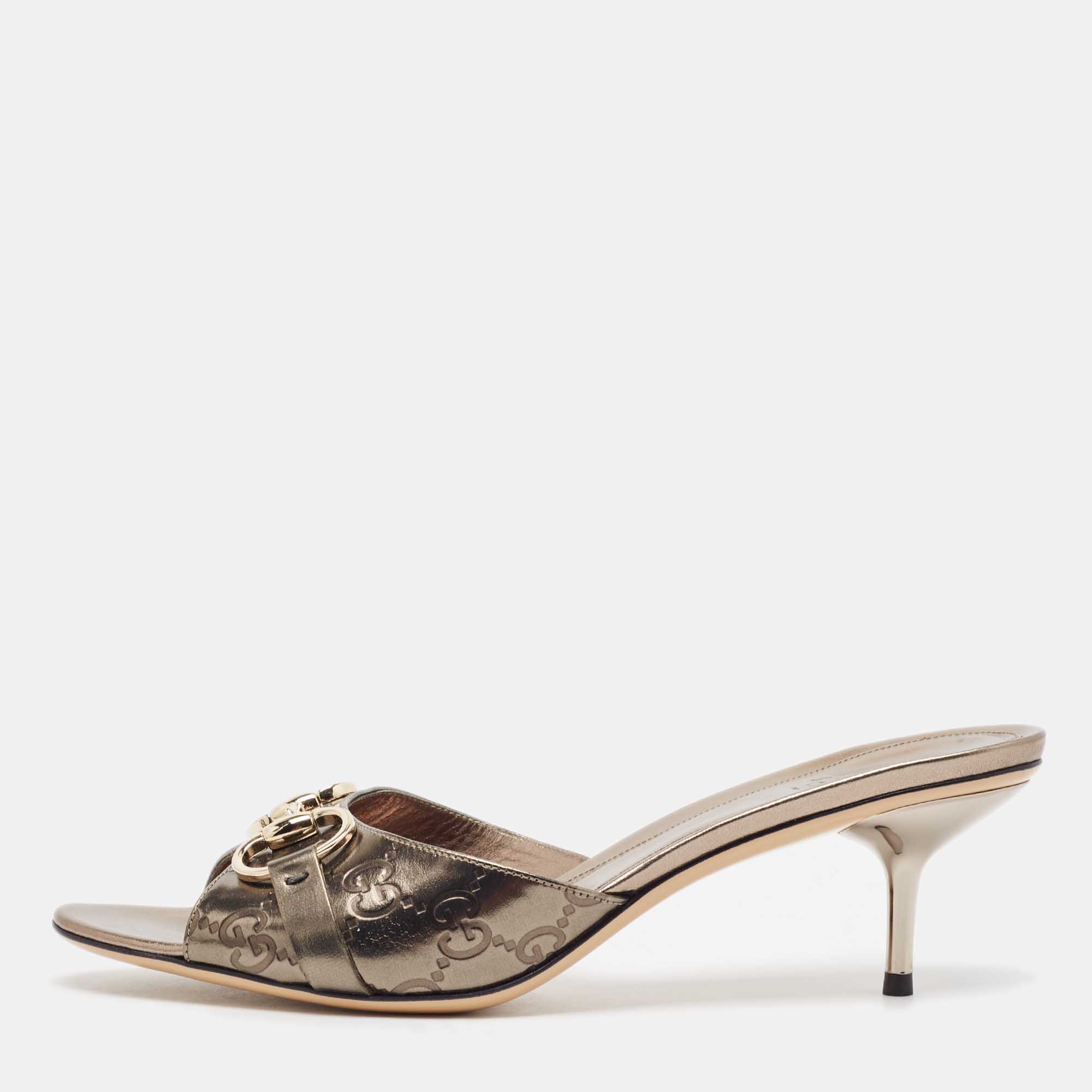 مملوكة مسبقًا Gucci Metallic Leather Slide Sandals Size 39