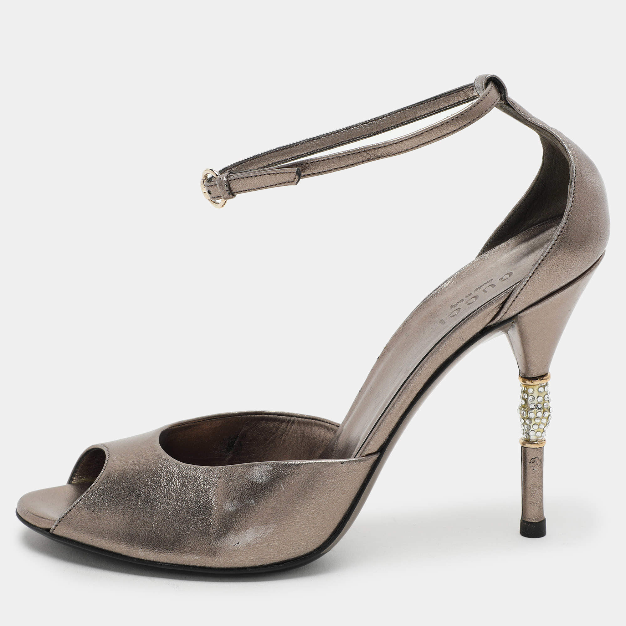 مملوكة مسبقًا Gucci Metallic Leather Embellished Heel Ankle Strap Sandals Size 37