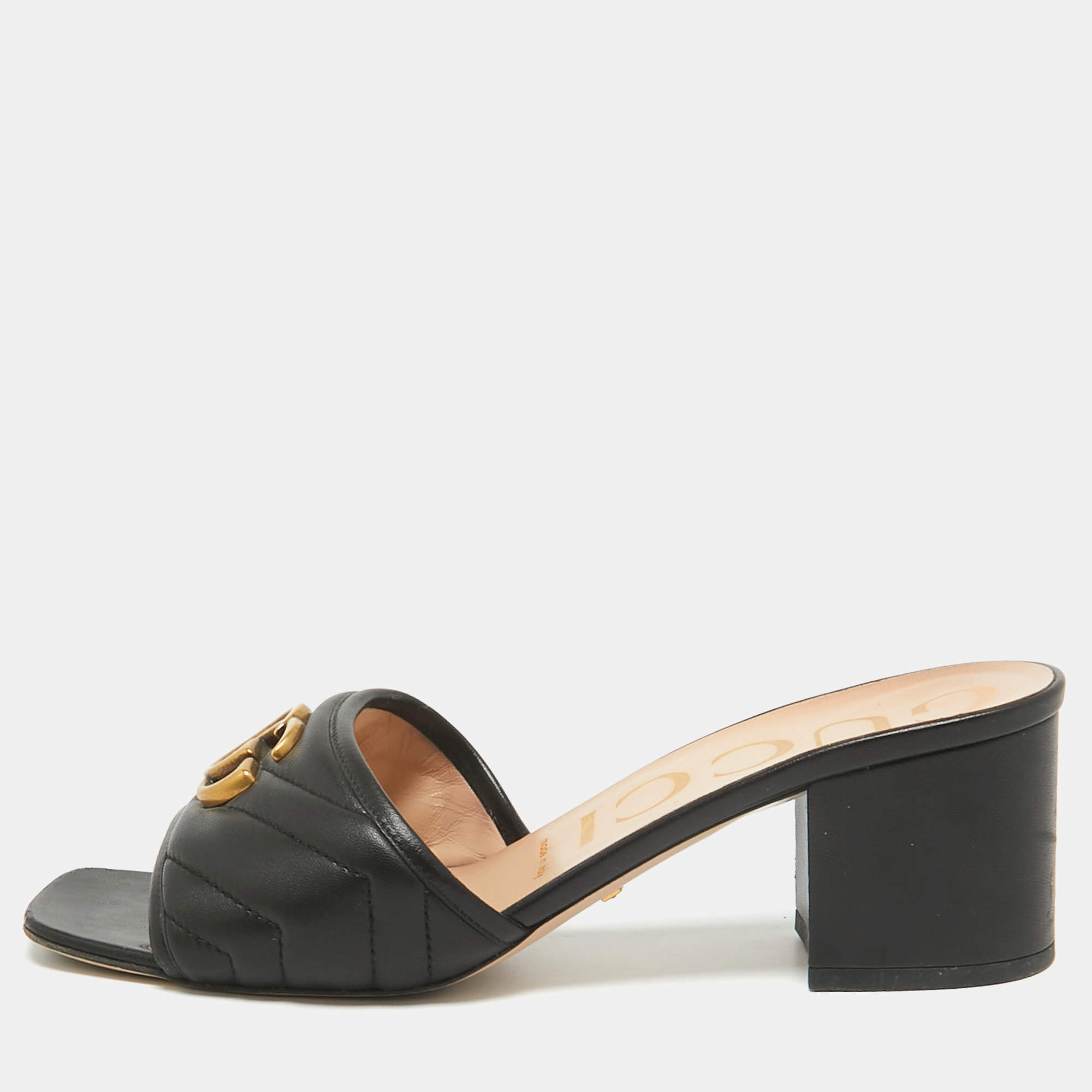 مملوكة مسبقًا Gucci Black Quilted Leather GG Marmont Slide Sandals Size 39