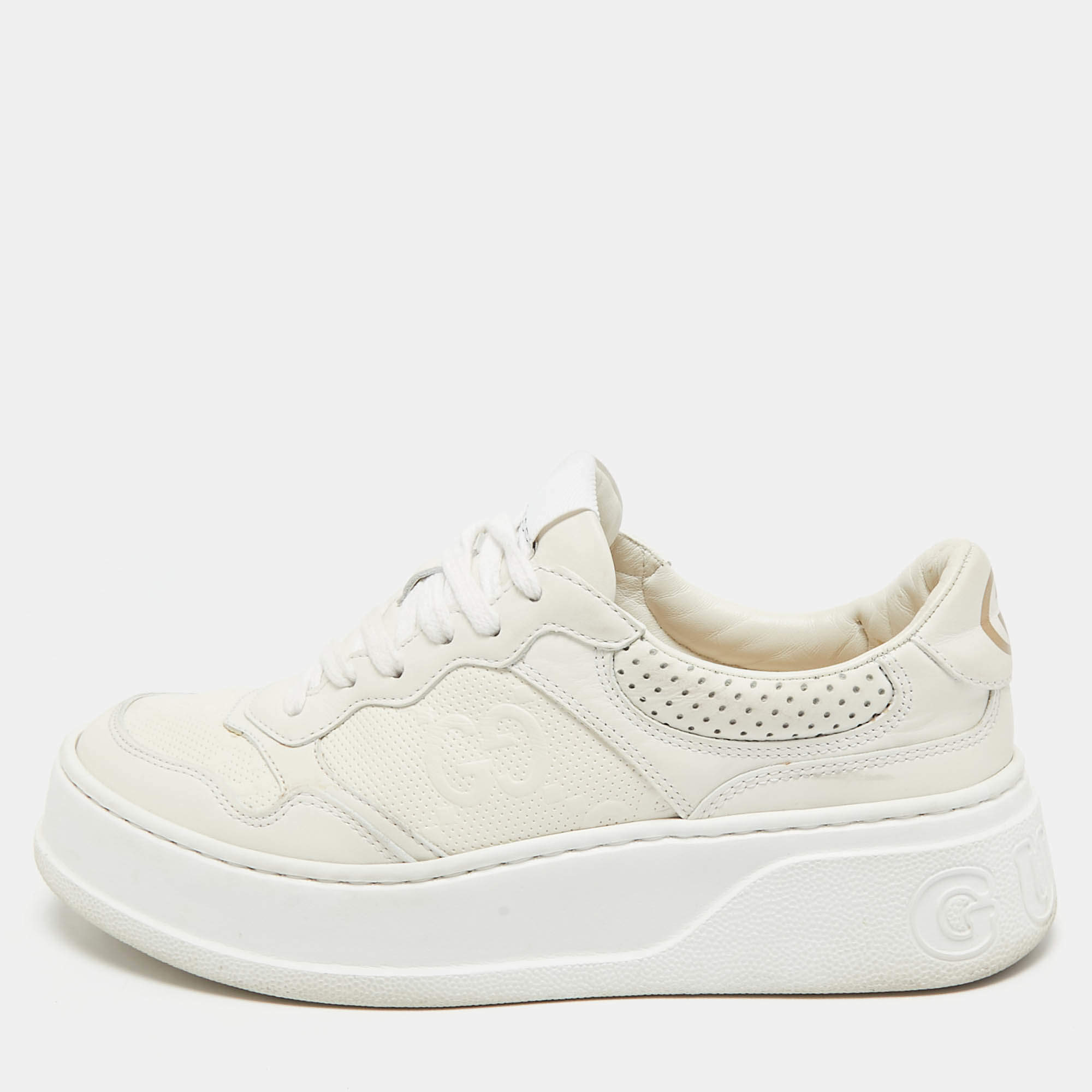 Gucci White Jumbo GG Embossed Leather Low Top Sneakers Size 37