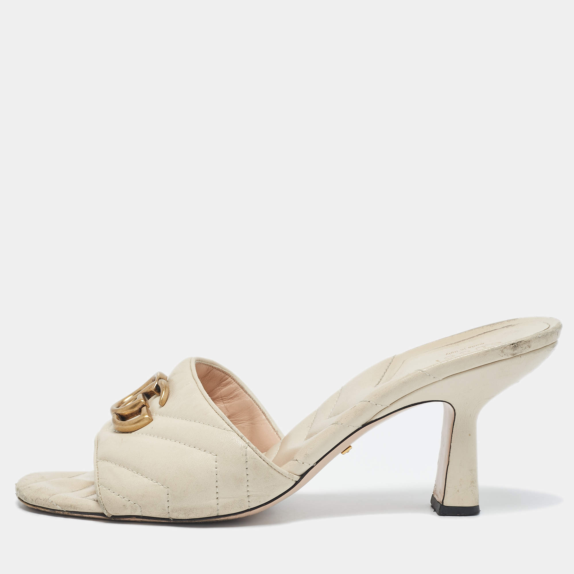 Pre Owned Gucci Off White Leather Matelasse GG Marmont Slide Sandals Size 39.5