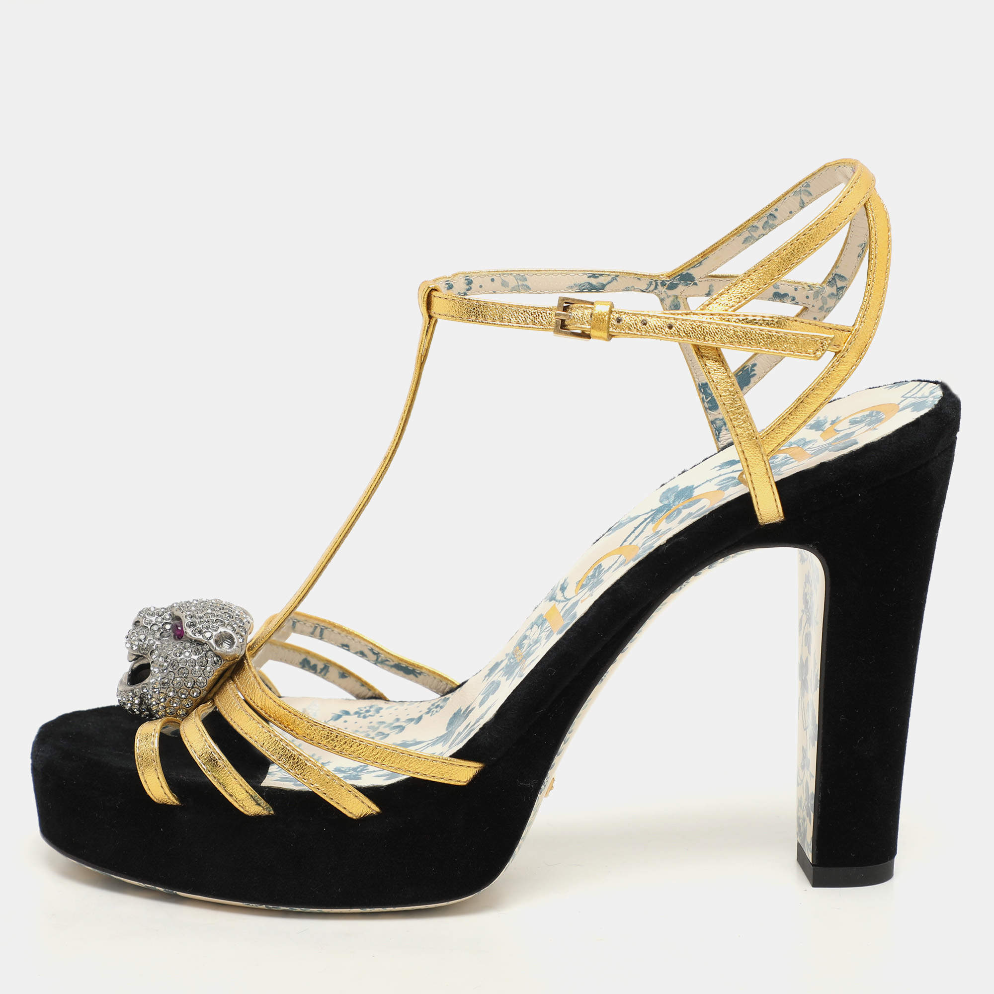 Gucci Gold Leather Tiger Head Embellished Ankle Strap Sandals Size 38