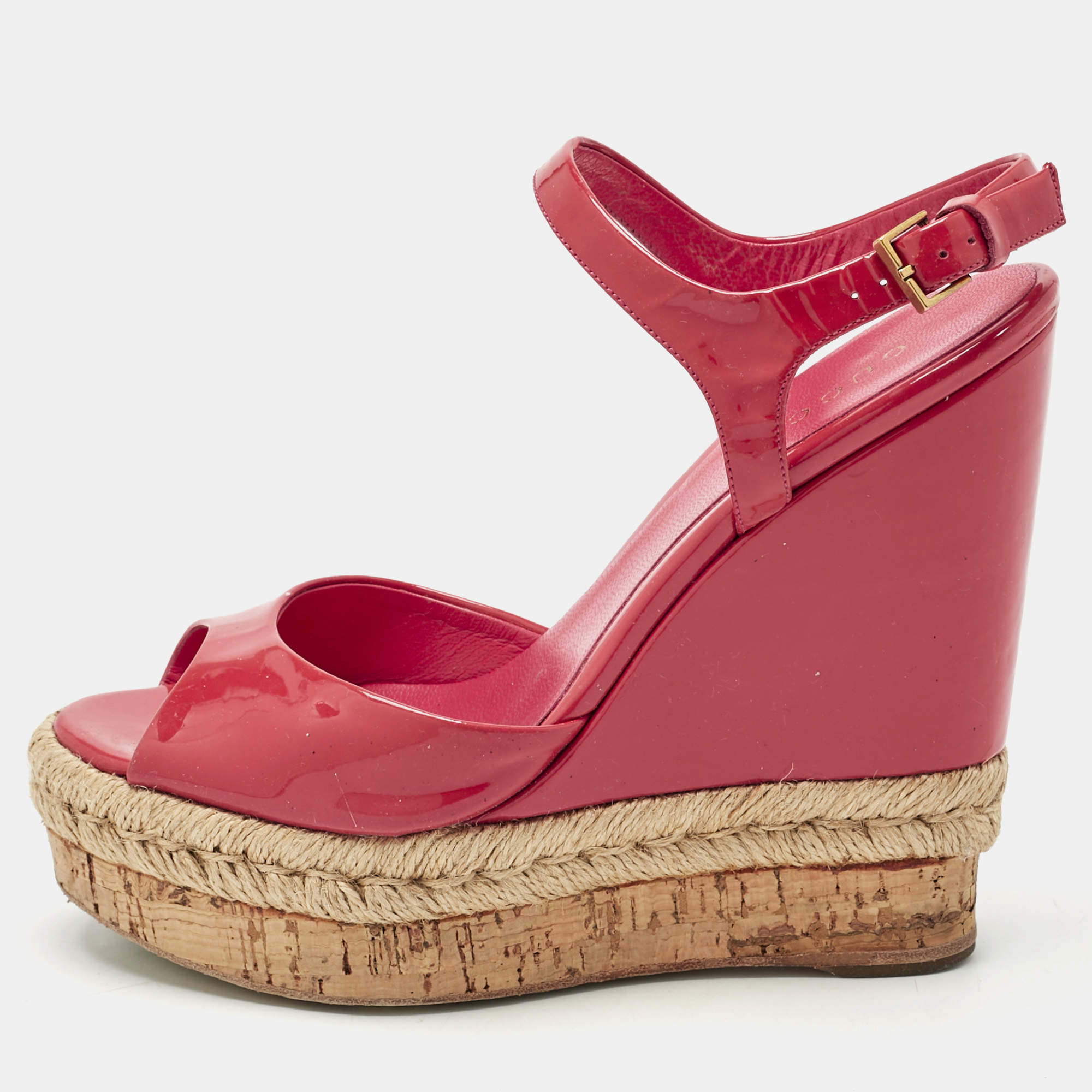 Pre Owned Gucci Coral Red Patent Leather Holie Wedge Sandals Size 35