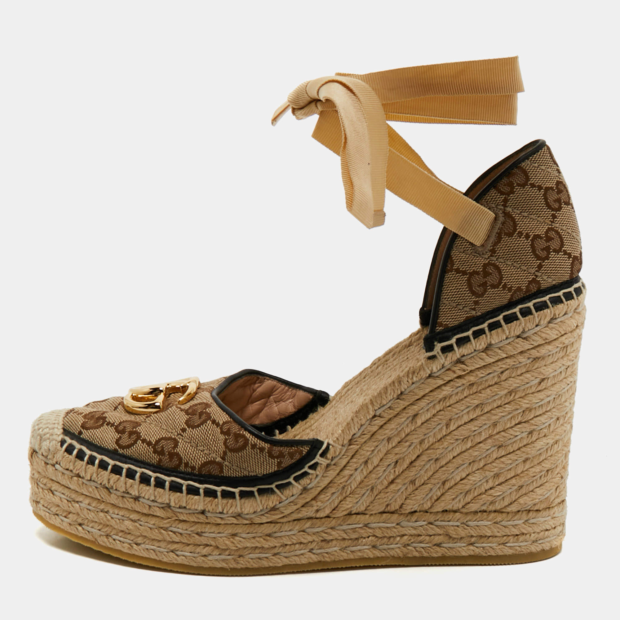 Pre Owned حذاء جوتشي كعب عالي إسبرادريل منصة ساق مربوط قماش GG بني/بيج مقاس 39