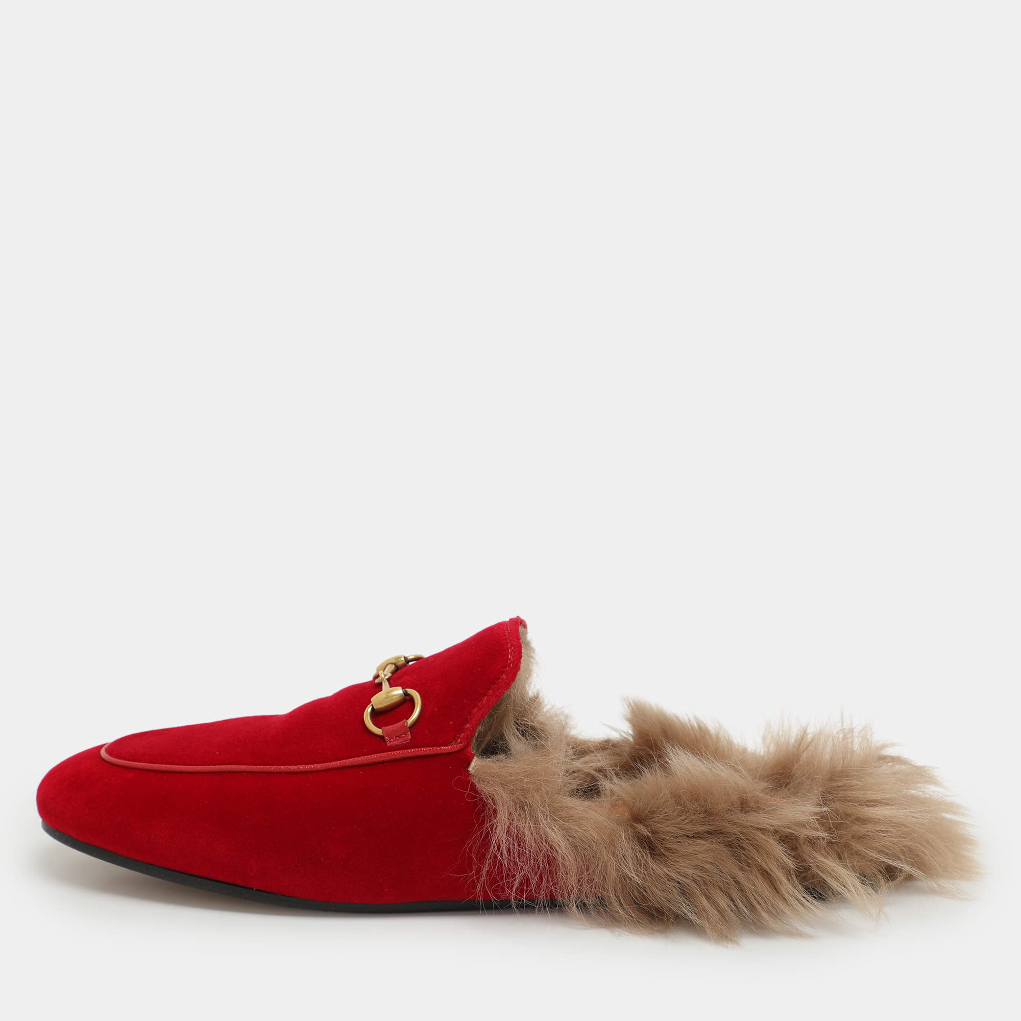 Pre Owned Gucci Red Velvet Princetown Horsebit Flat Mules Size 40