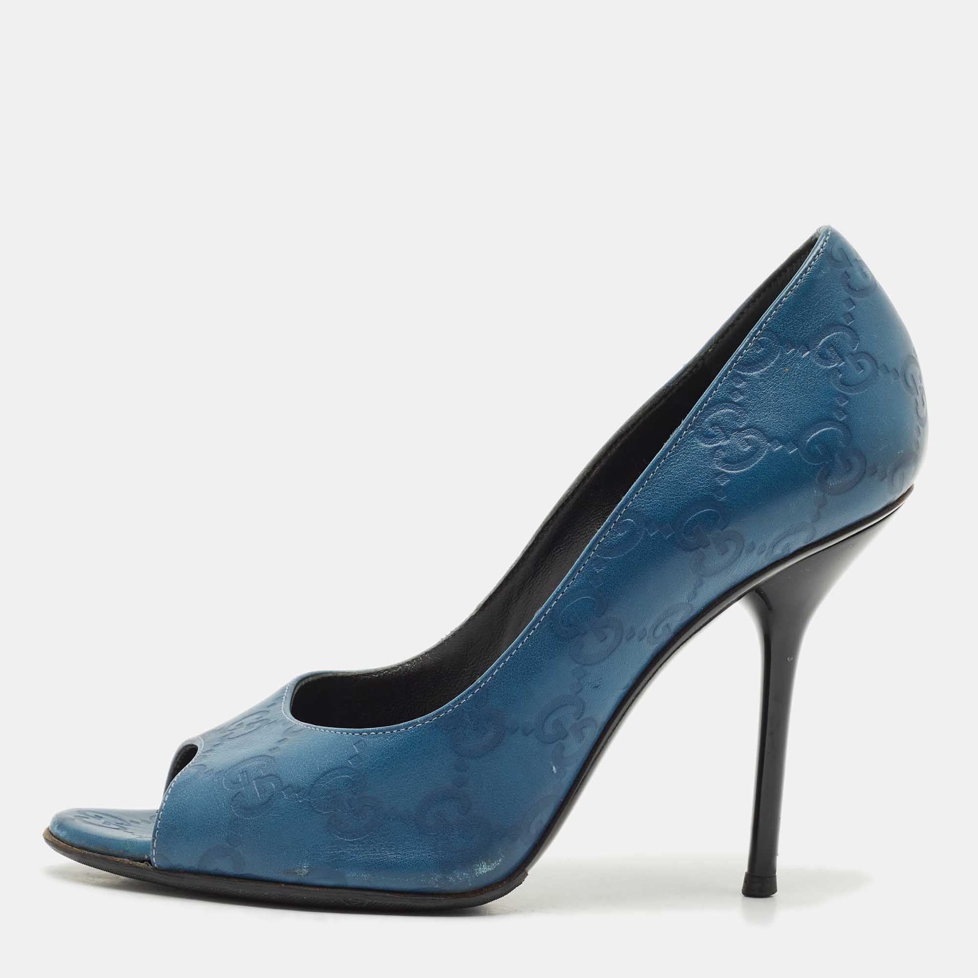 مملوكة مسبقًا Gucci Blue Guccissima Leather Peep Toe Pumps Size 36