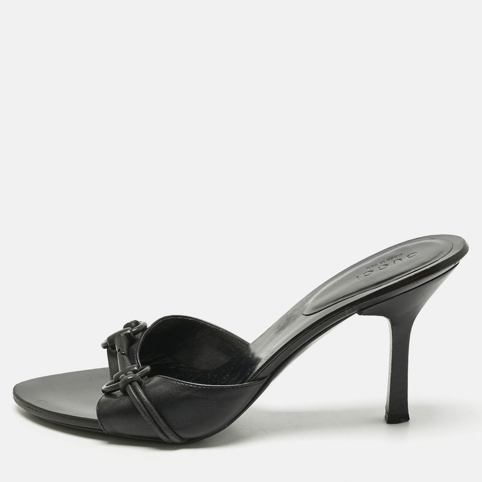 Pre Owned Gucci Black Leather GG Interlocking Slide Sandals Size 36.5