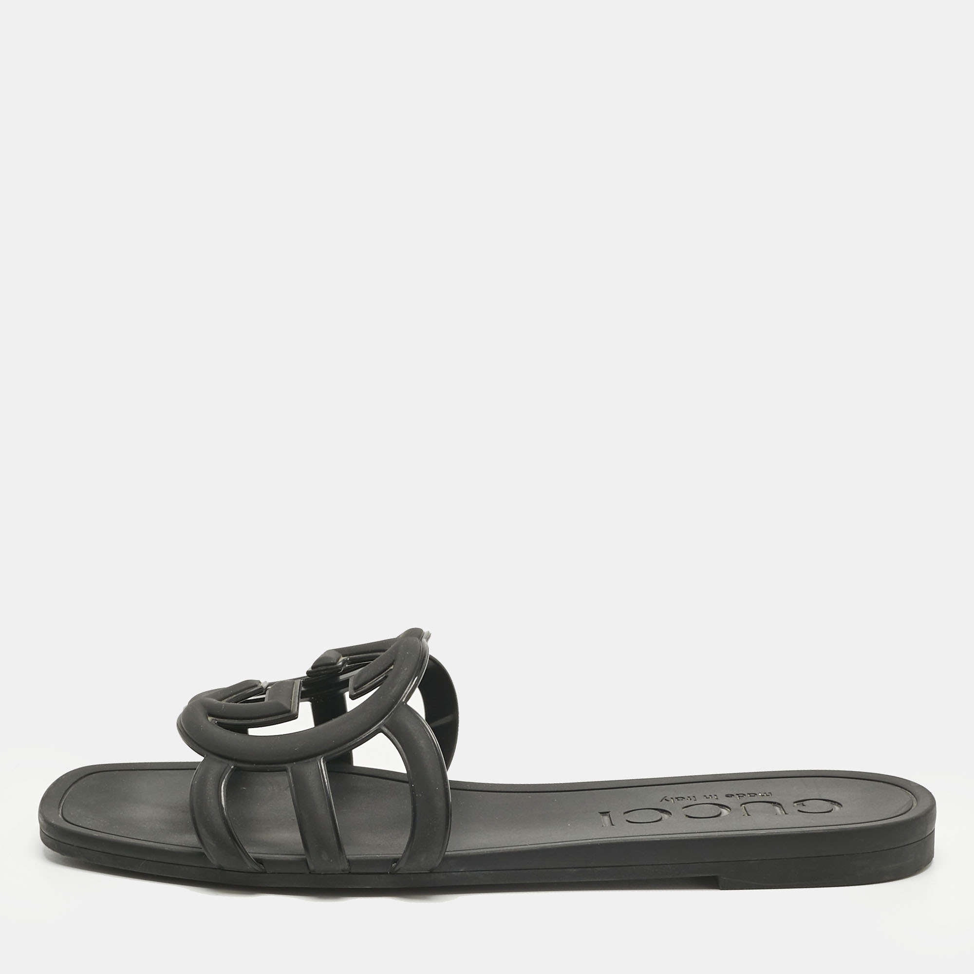 Pre Owned Gucci Black Rubber Interlocking G Flat Slide Size 35