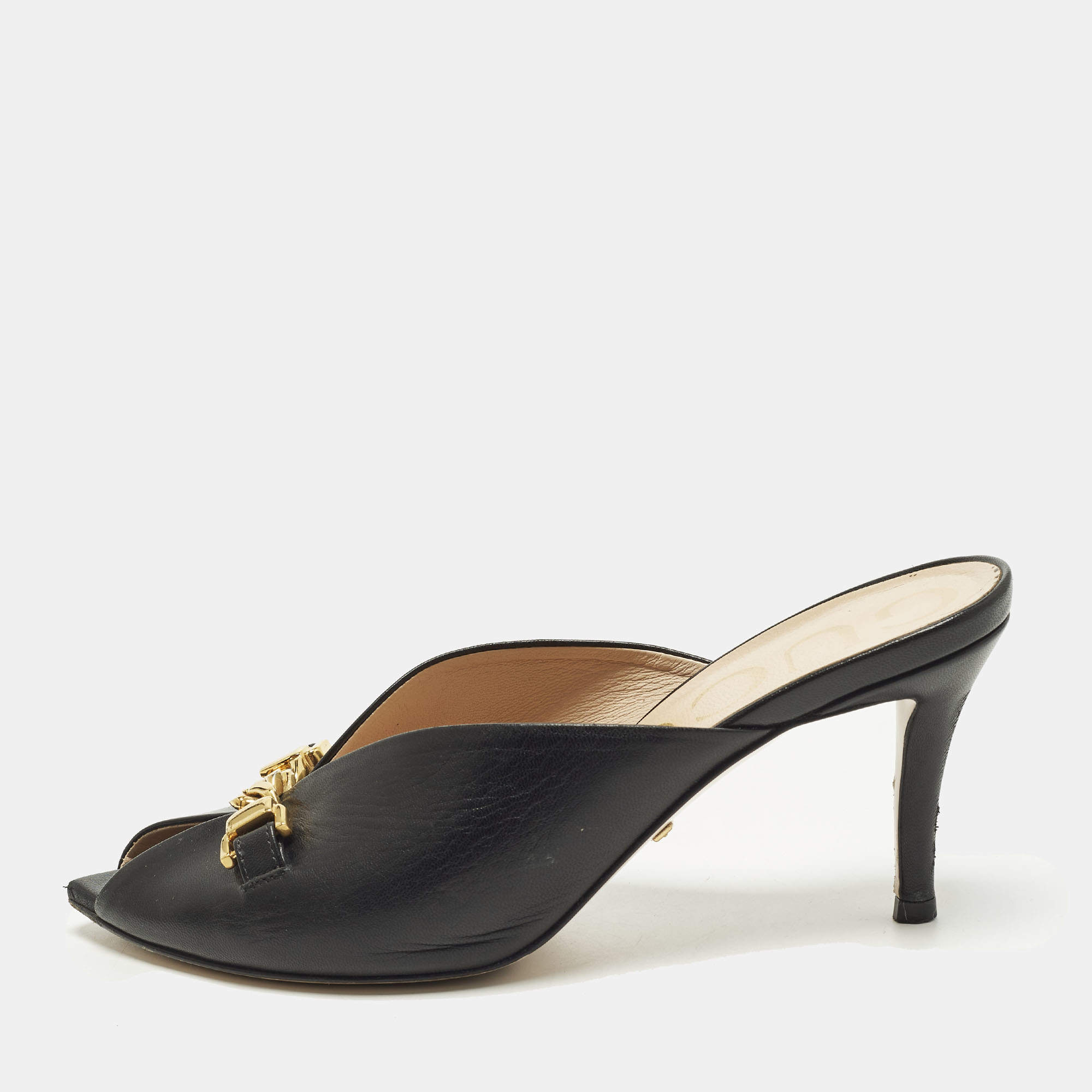 مملوكة مسبقًا Gucci Slyvie Size 36.5 Black Leather Chain Mules