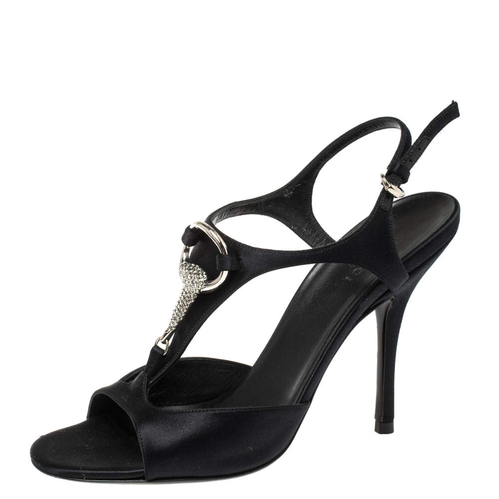 مملوكة مسبقًا Gucci Black Satin Crystal Embellished T-strap Open Toe Sandals Size 37
