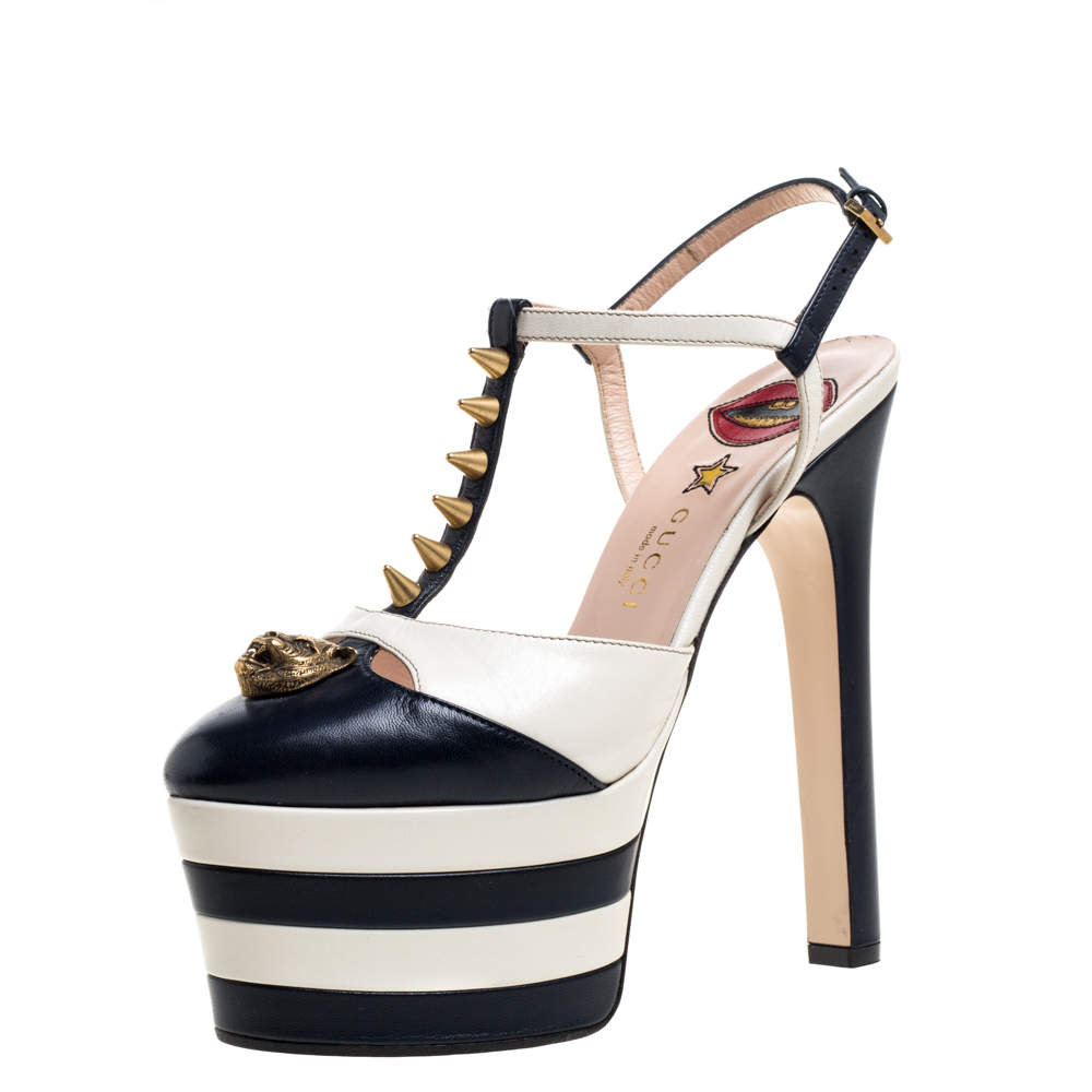 مملوكة مسبقًا صندل غوتشى سيور كاحل نعل سميك مرصع سبايك جلد أبيض وأزرق مقاس 37