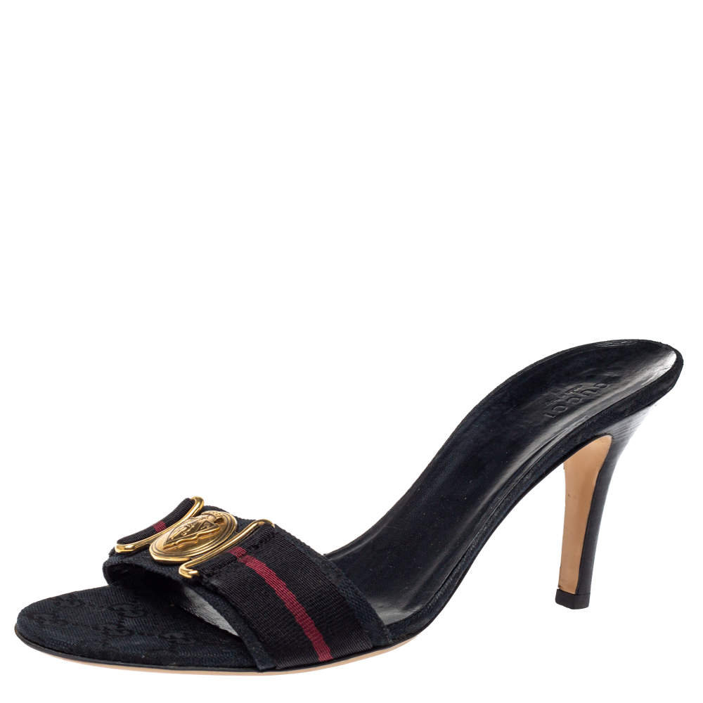 مملوكة مسبقًا Gucci Black GG Canvas Hysteria Slide Sandals Size 39.5