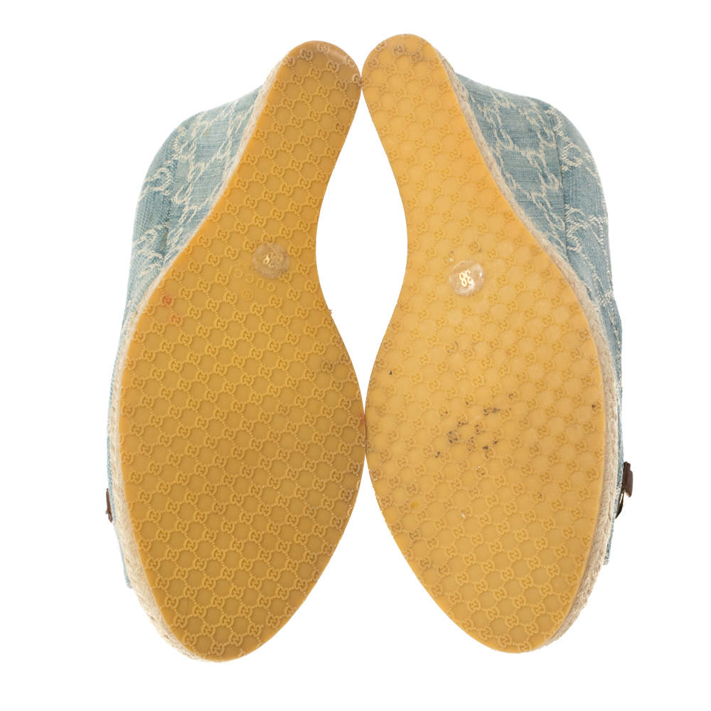 Gucci Blue Denim Horsebit Wedge Heels - size 38.5 ○ Labellov
