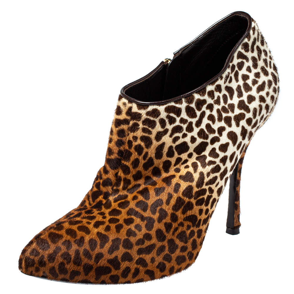 Pre Owned Gucci Beige Leopard Calfhair and Leather Ankle Booties Size 40