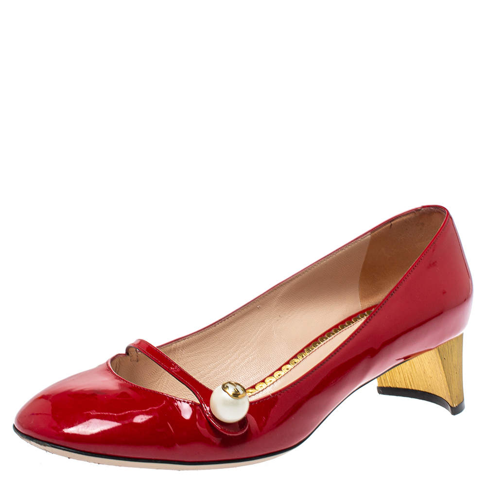 Pre Owned Gucci Red Patent Leather Mary Jane Pumps Size 40