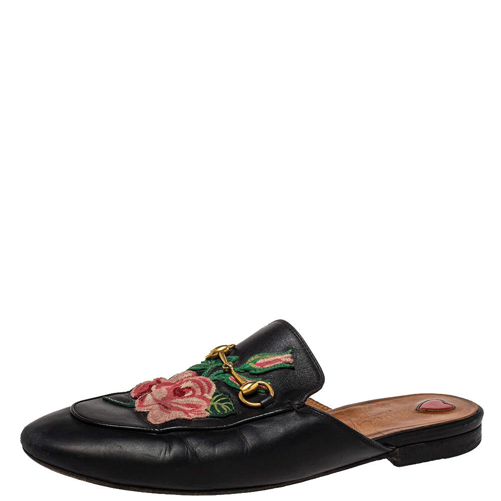 مملوكة مسبقًا Gucci Black Leather Rose Embroidered Princetown Flat Mules Size 40