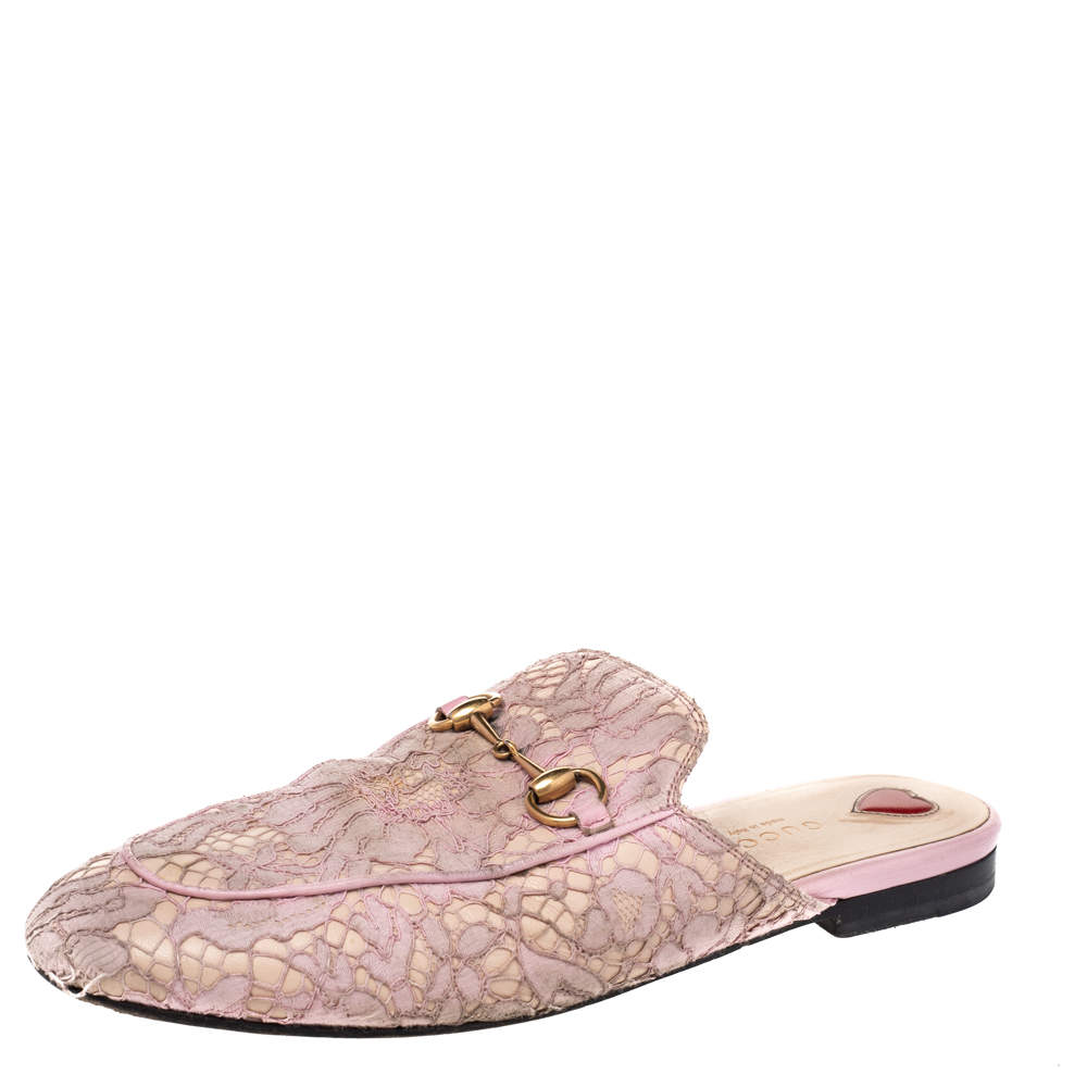 مملوكة مسبقًا Gucci Pink Lace Princetown Mule Sandals Size 38.5