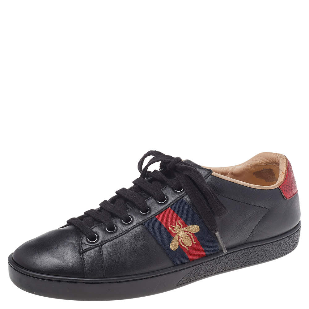 مملوكة مسبقًا حذاء رياضي غوتشي أيس جلد أسود مطرز عنق منخفض مقاس 37