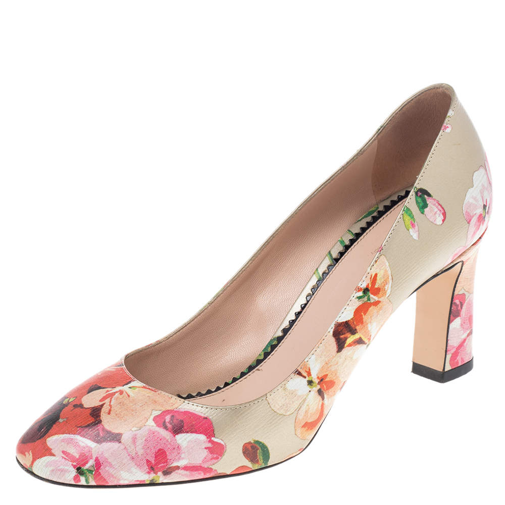 مملوكة مسبقًا Gucci Multicolor Floral Printed Leather Blooms Pumps Size 38